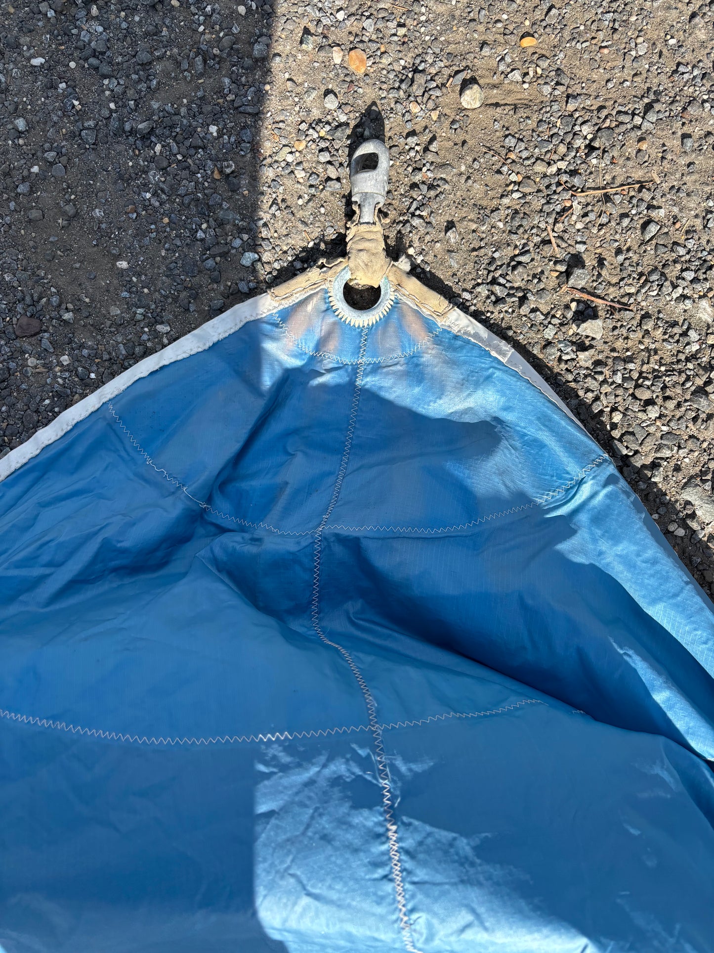 Symmetrical Spinnaker - 30'8" x 30'8" x 17'3"