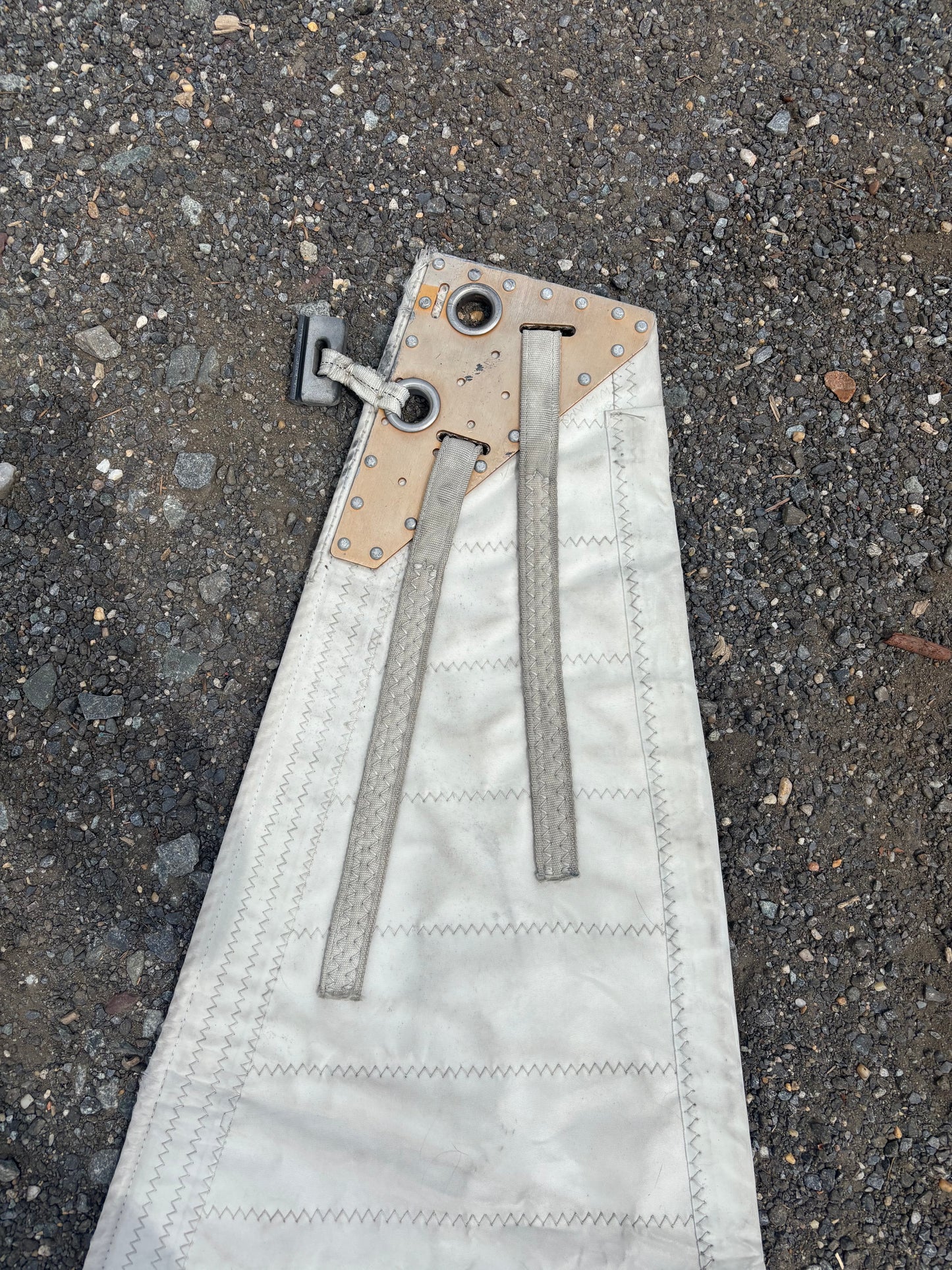 Hunter 40.5 Mainsail - 51’ Luff x 53’ Leech x 15’ 8” Foot