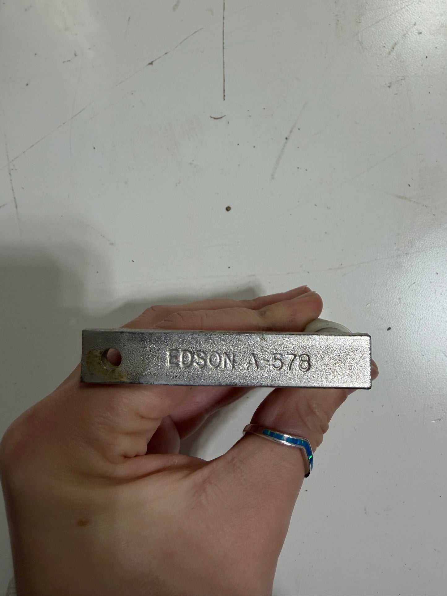 Edson A- 578 Throttle Handle Connection