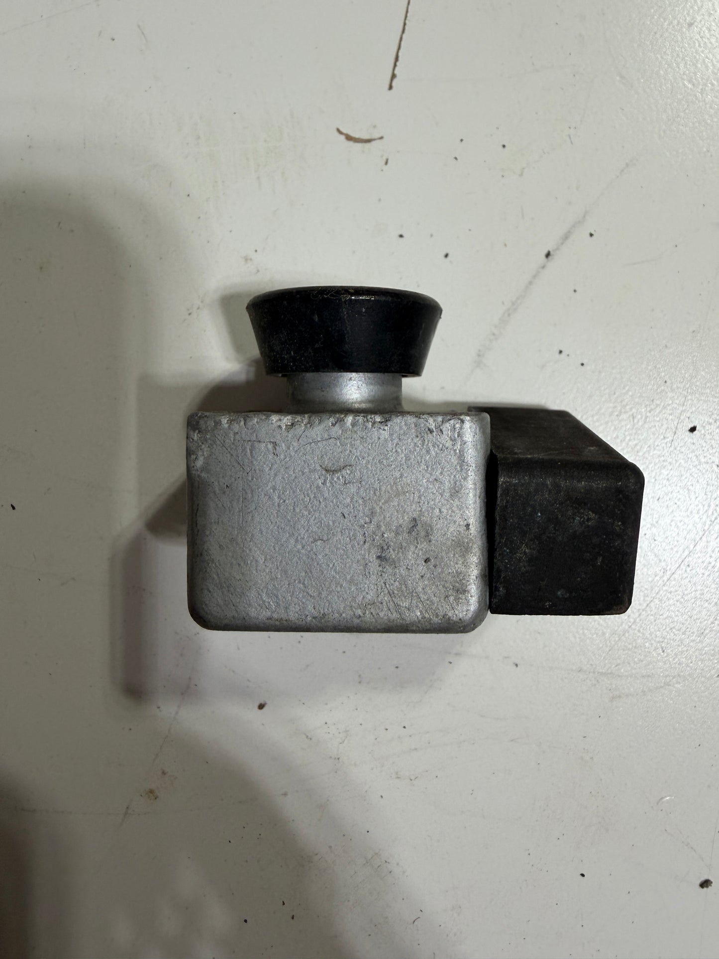 Pull Top 7/8" Track End