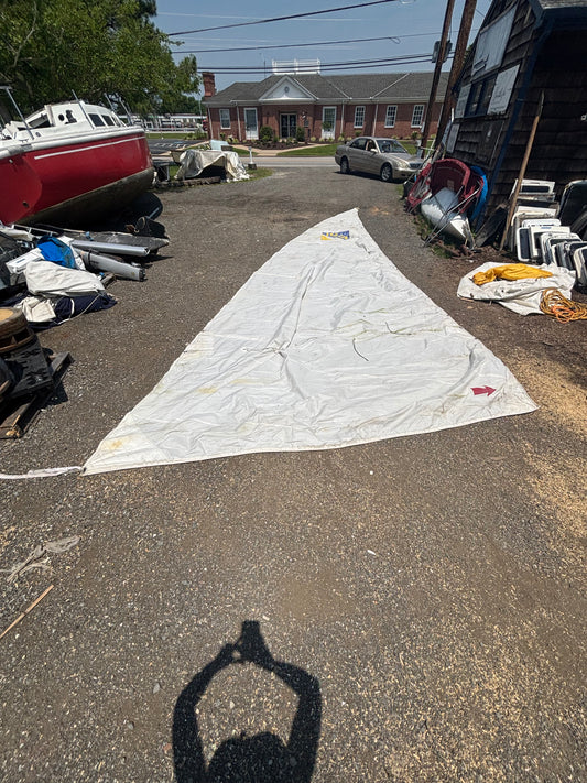 Irwin 10/4 Mainsail — 27’ Luff x 31’ Leech x 11’ Foot