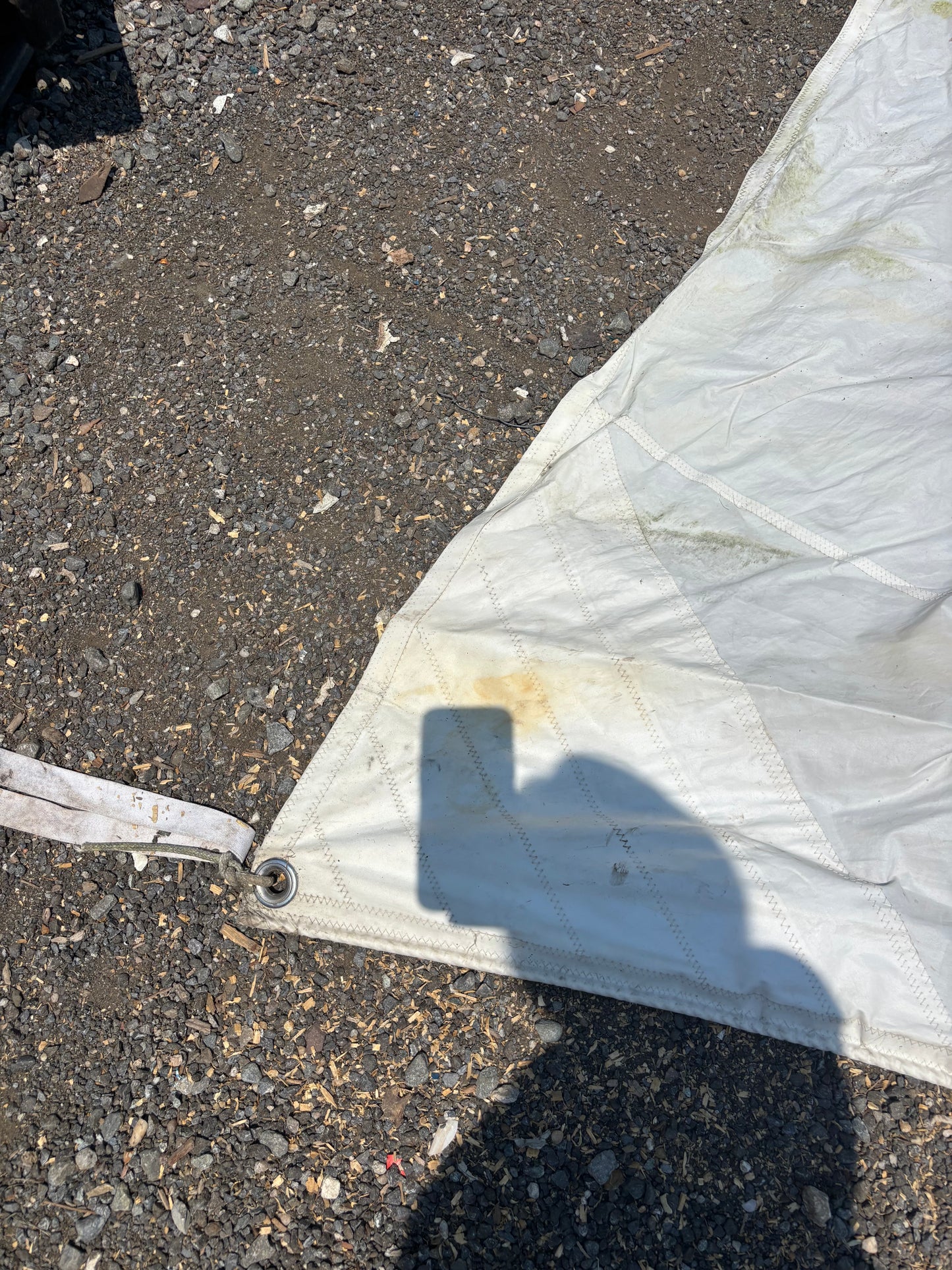 Irwin 10/4 Mainsail — 27’ Luff x 31’ Leech x 11’ Foot
