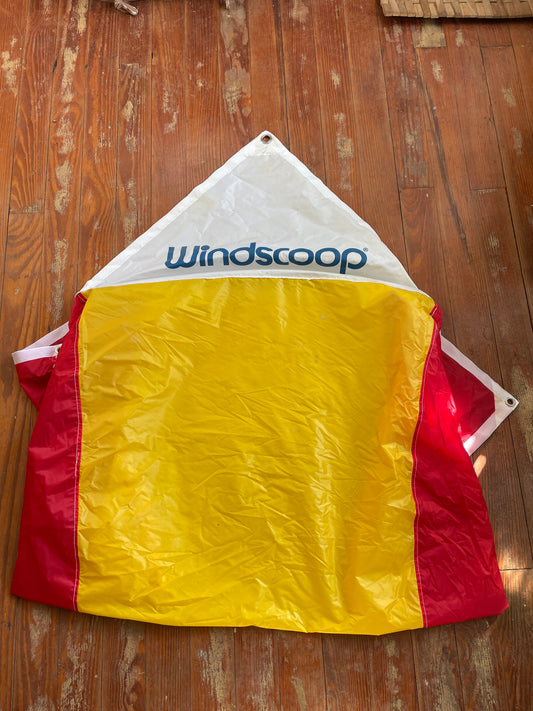 Red & Yellow Davis Windscope- NEW