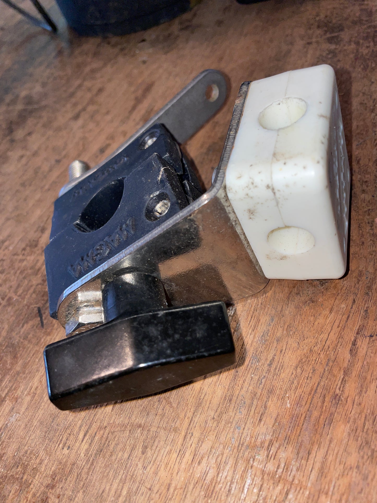 Magma Rail Grill Mount And Flag Pole Holder Combo