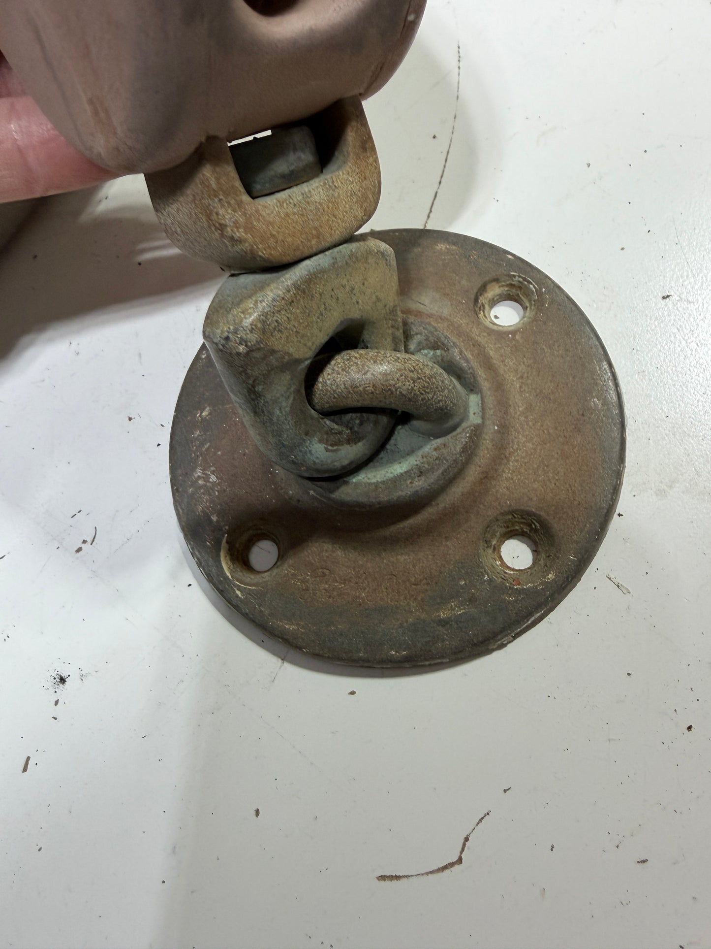 South Coast Standing Rubber Swivel Block with Bronze Base - Alden Priscilla 1971