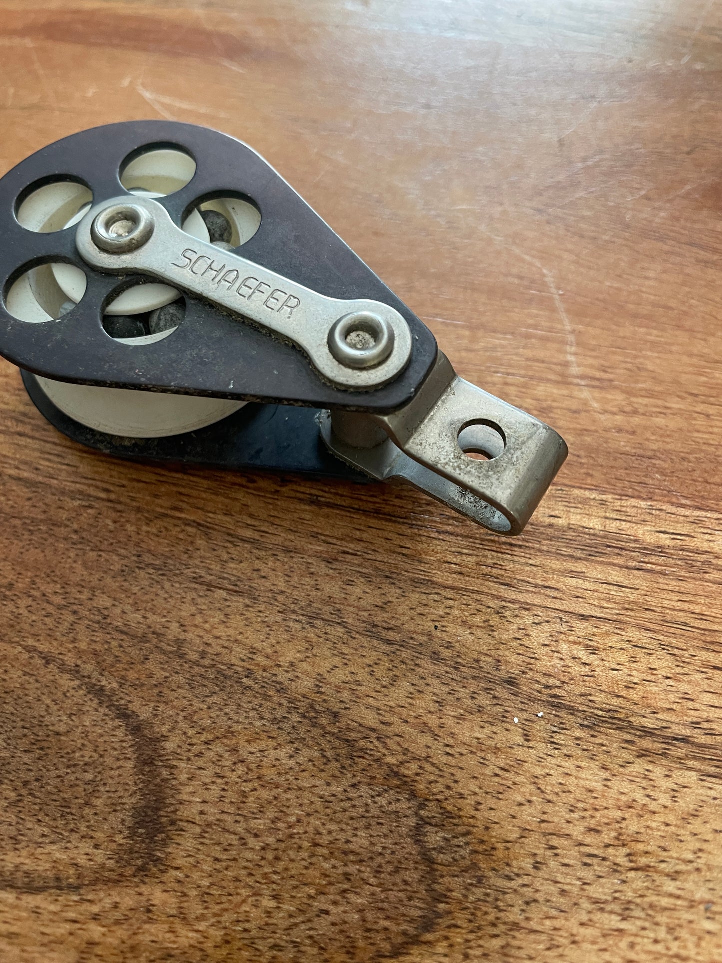 1 5/8” Ball Bearing Schaefer Single Block - 7/16” Line