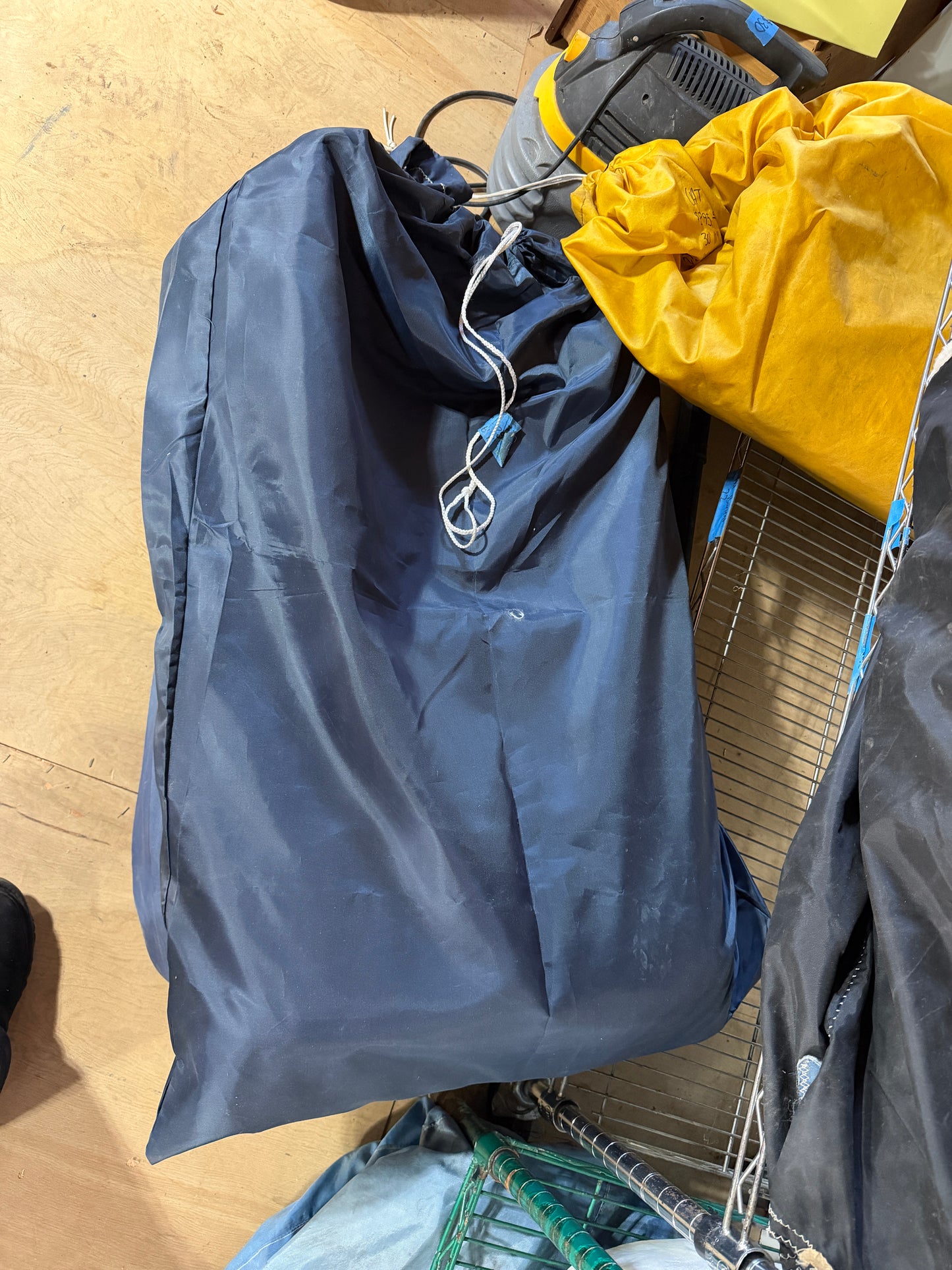 Doyle Sail- 16’1” x 25’10” x 29’5”