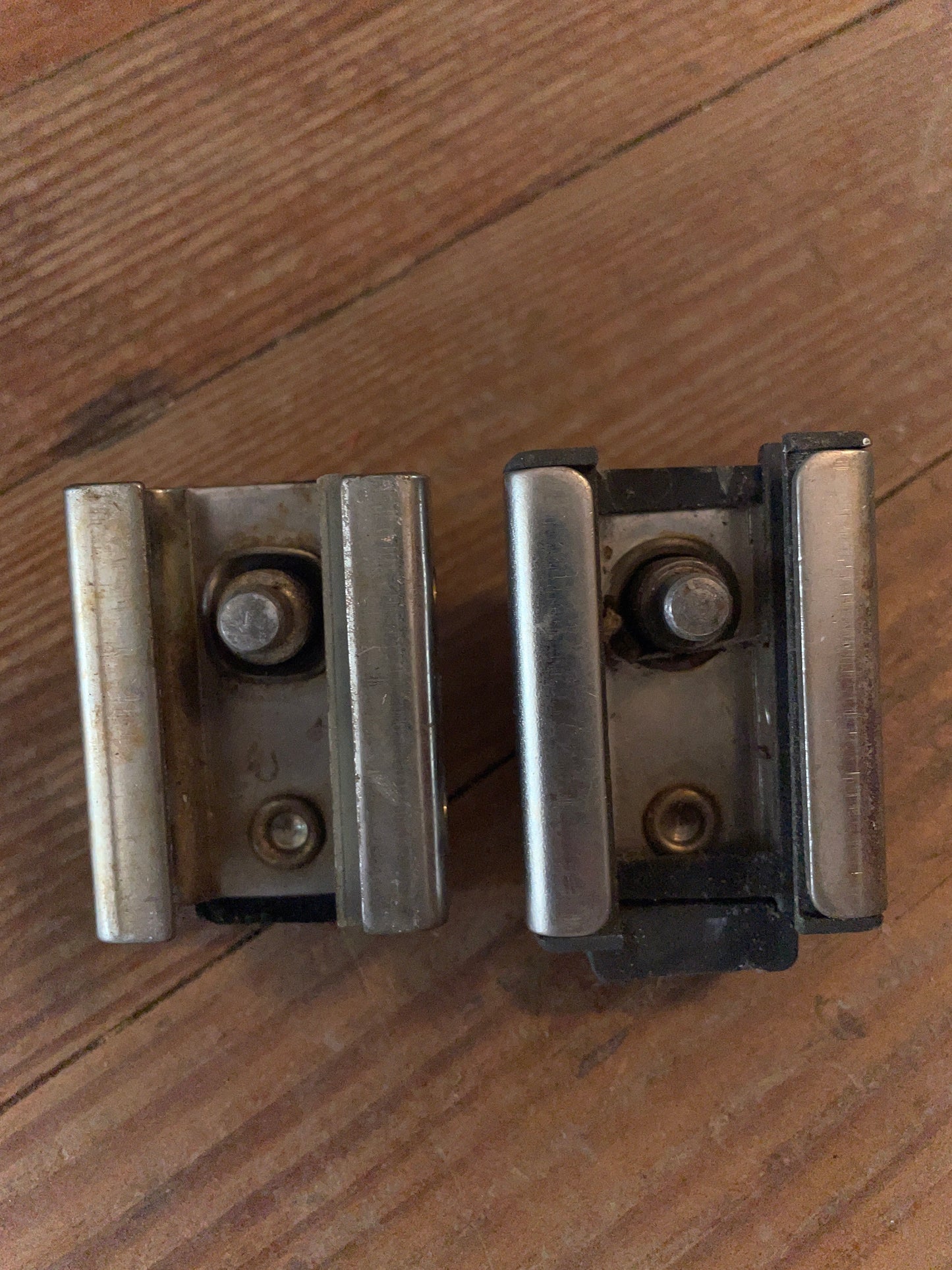 PAIR Ronstan 1 1/4” Pull Top Track Ends