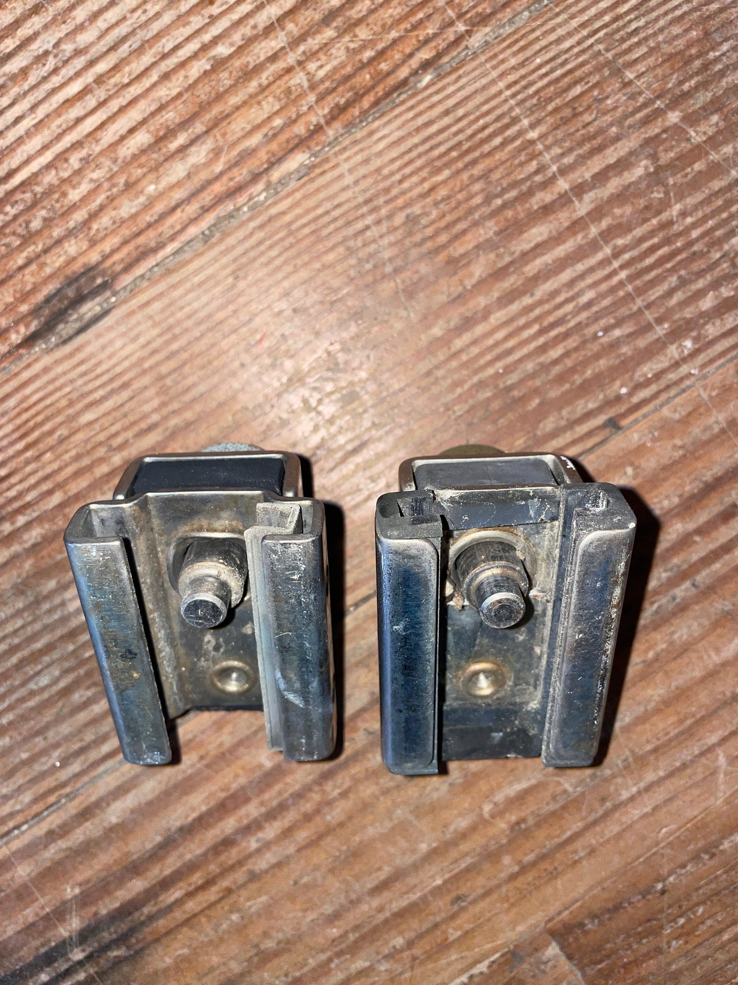 PAIR Ronstan 1 1/4” Pull Top Track Ends