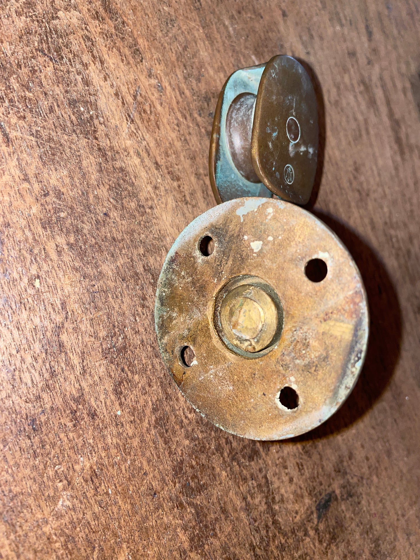 Small Vintage Merriman Bronze Deck Mounted Swivel Snatch Block