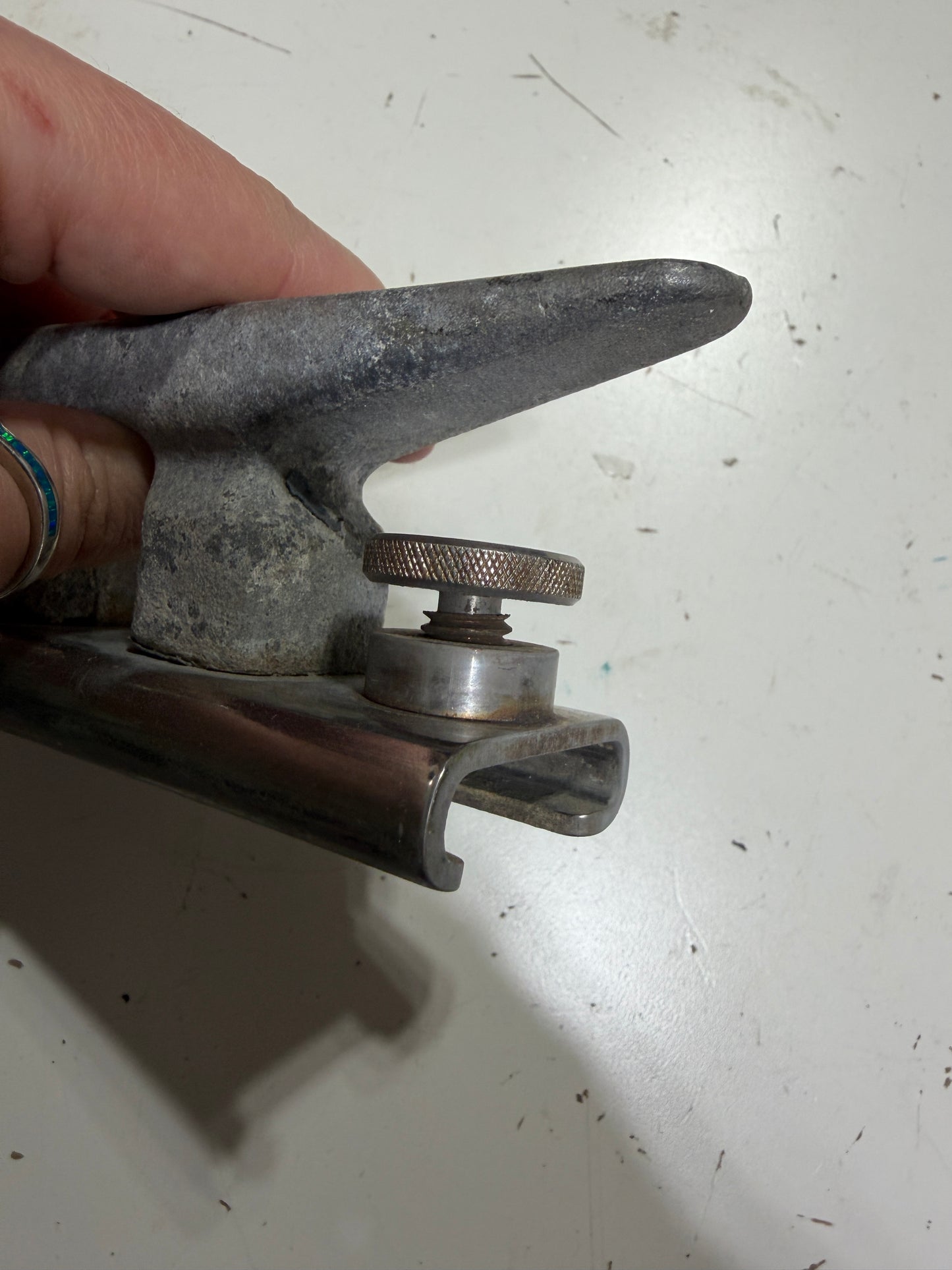 ALUMINUM CLEAT TRACK CAR - 1 1/4" TRACK WIDTH