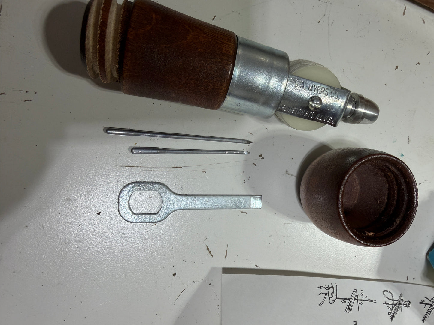 Meyers Lock Stitch Sewing AWL