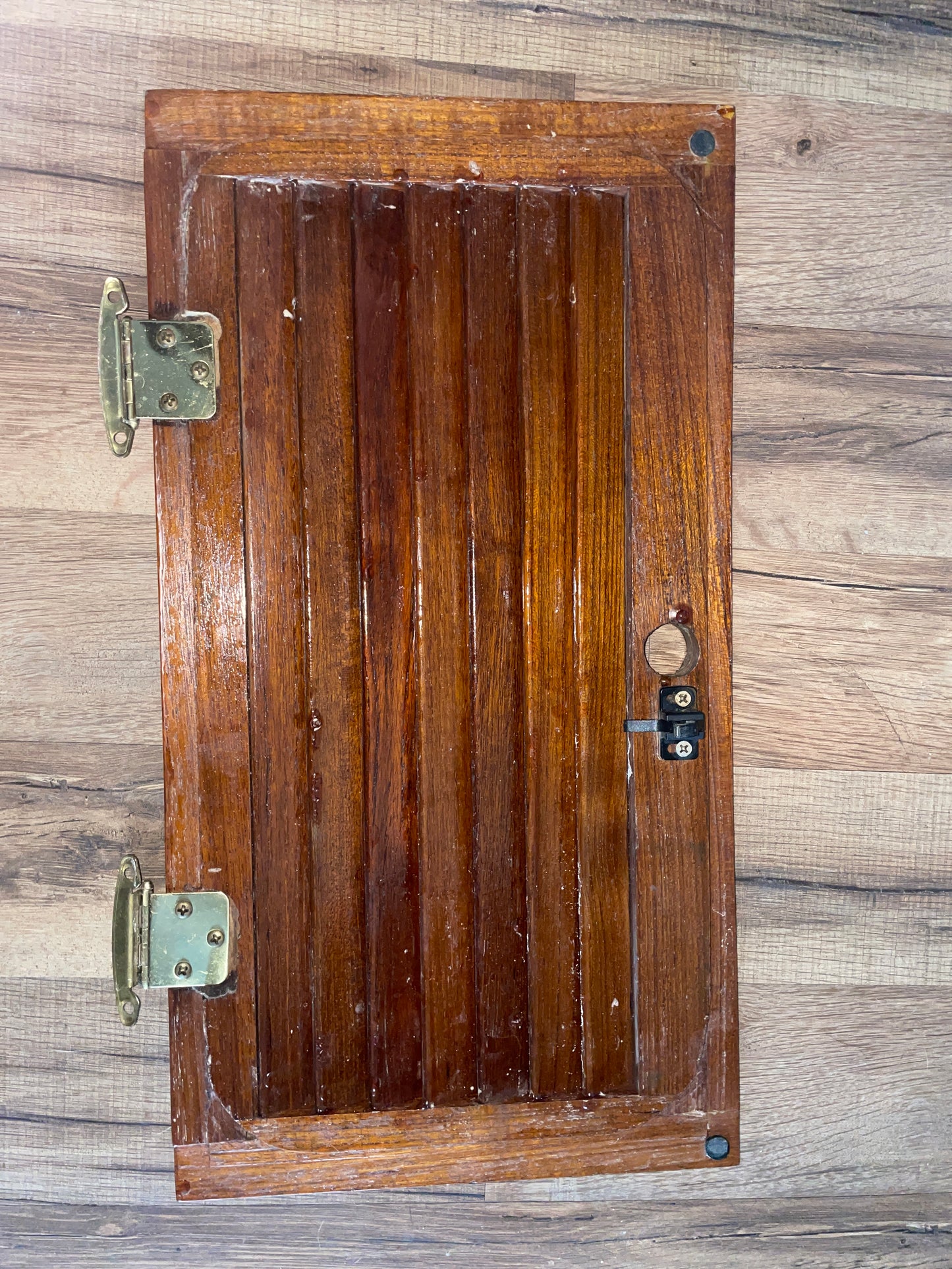 CAL 29 Interior Louvered Door - ID 16” Long x 8 1/4” Wide #81