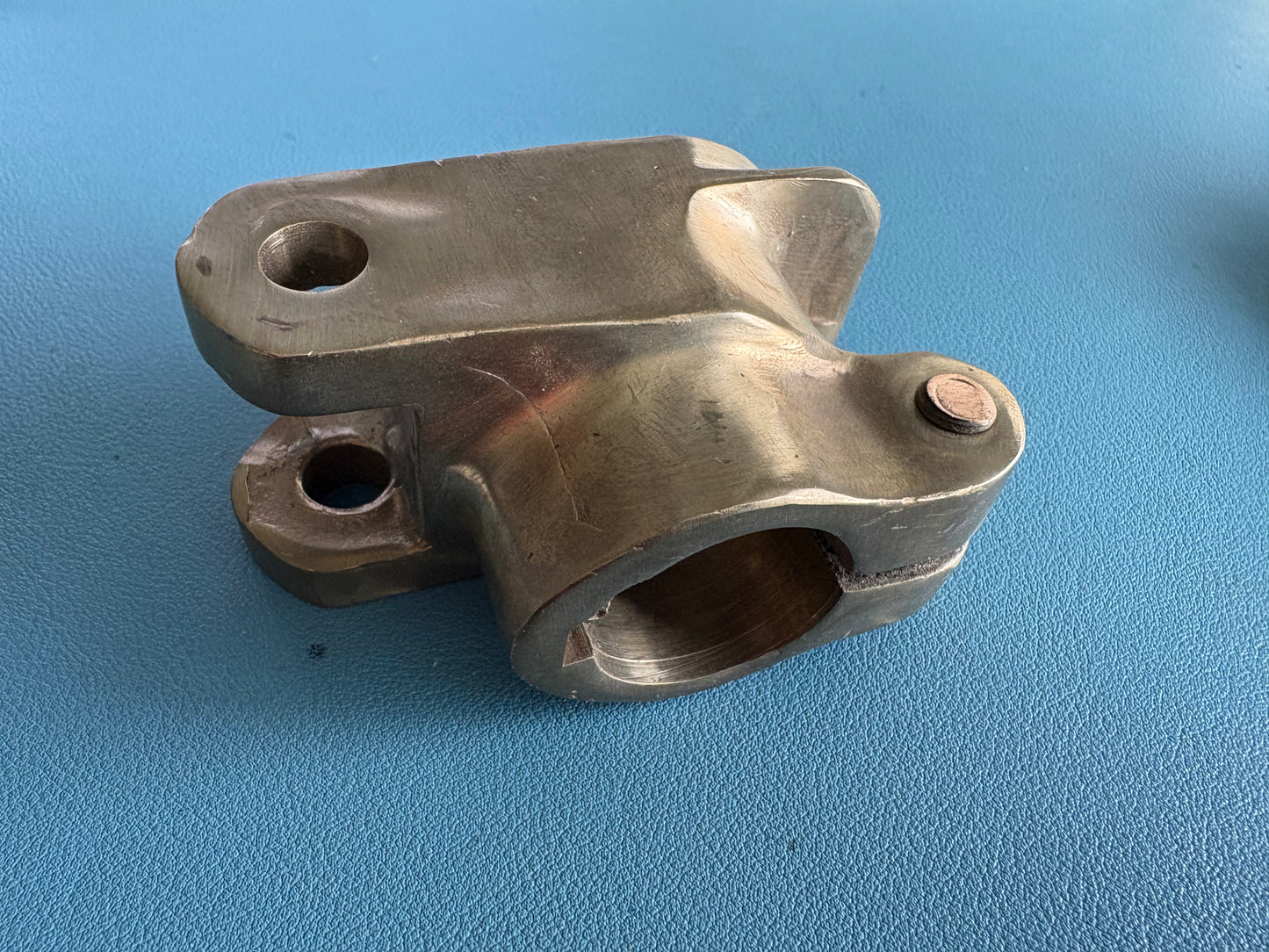 Bronze Rudder Head 1" code BB3901
