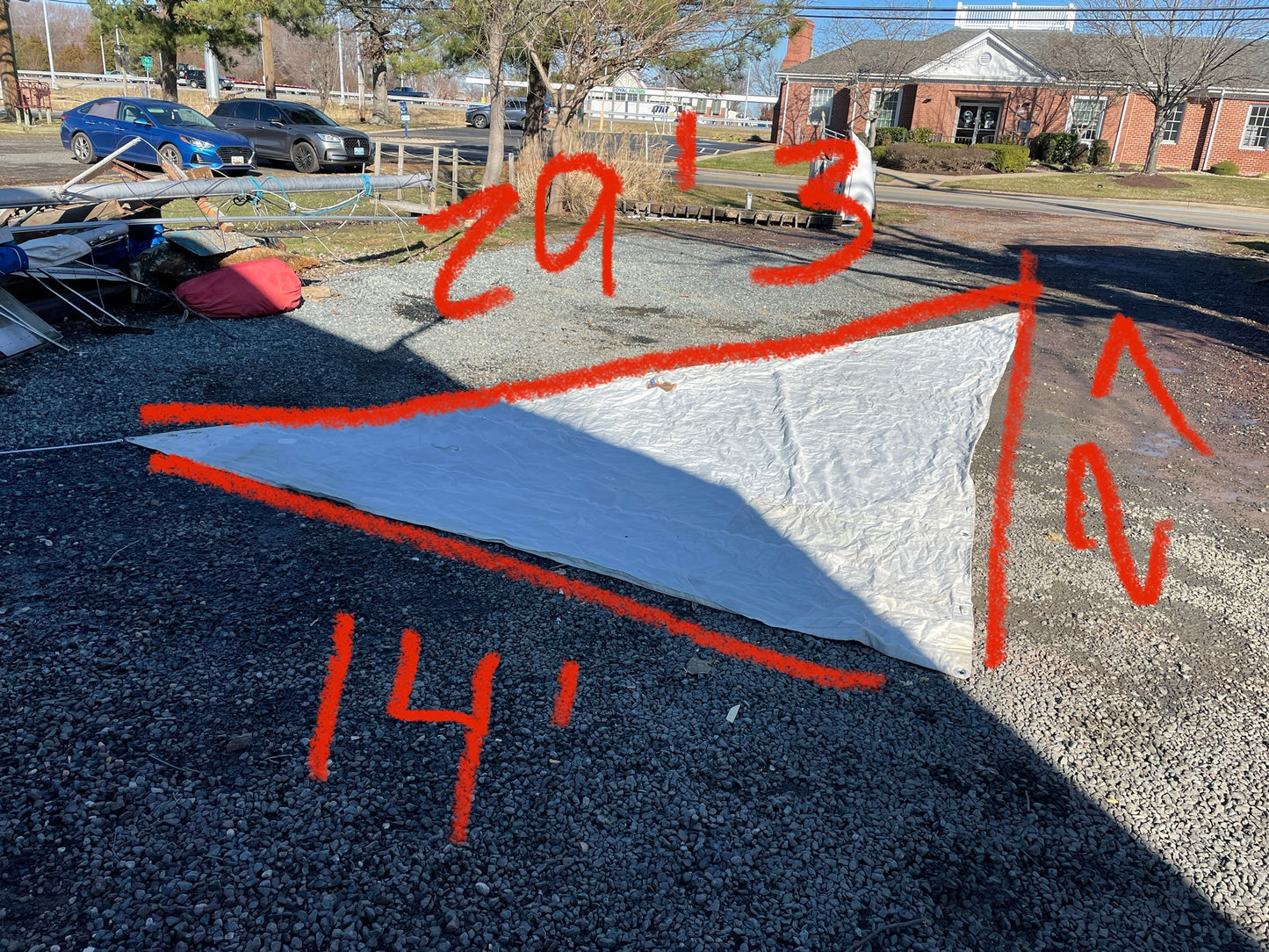 Main Sail- 29’3” x 27’ x 14’