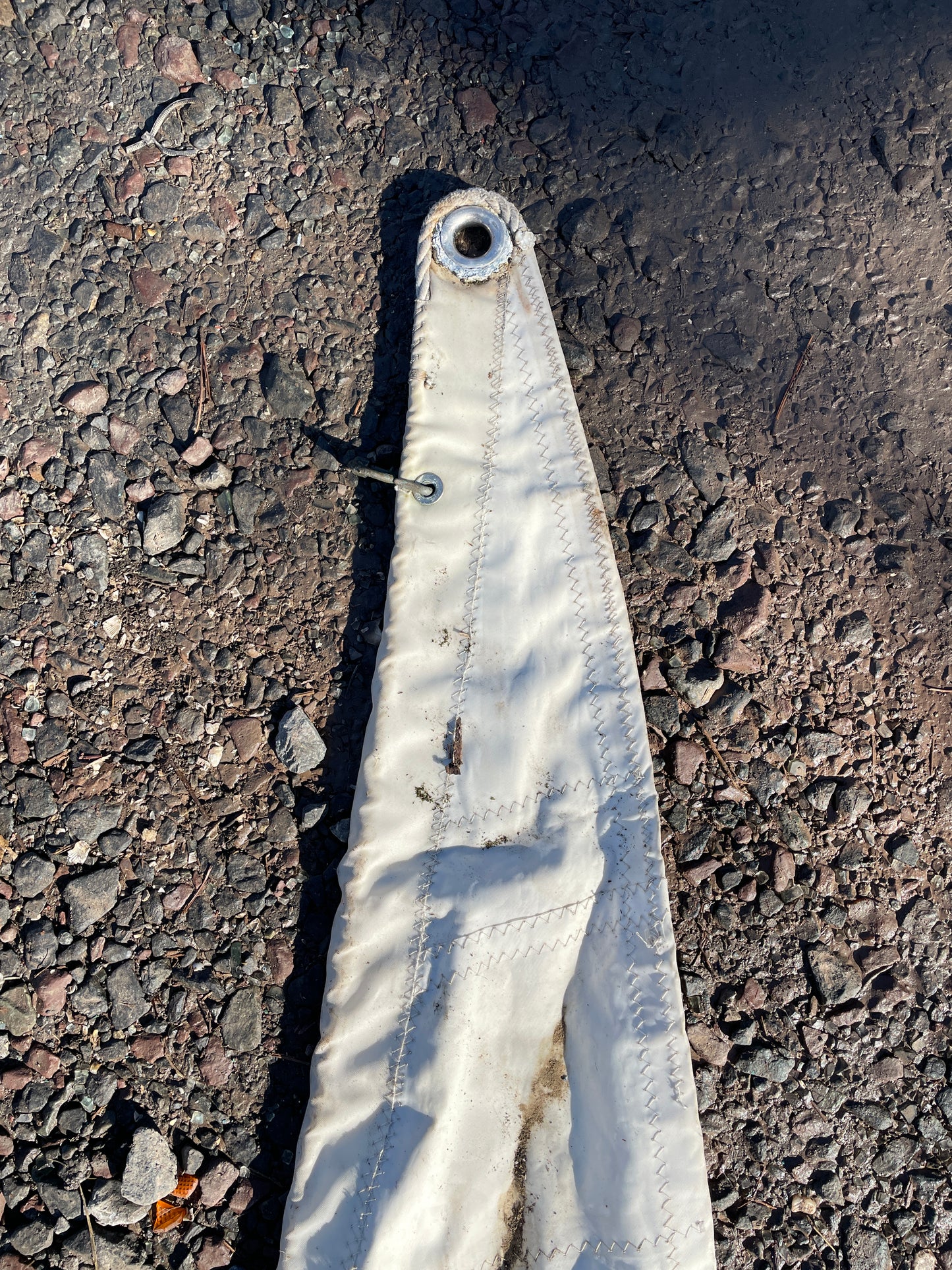 Main Sail- 29’3” x 27’ x 14’