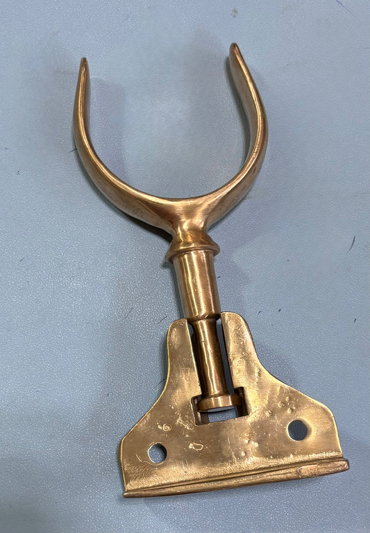 Bronze Davis Oarlock and Holder code BB5897A