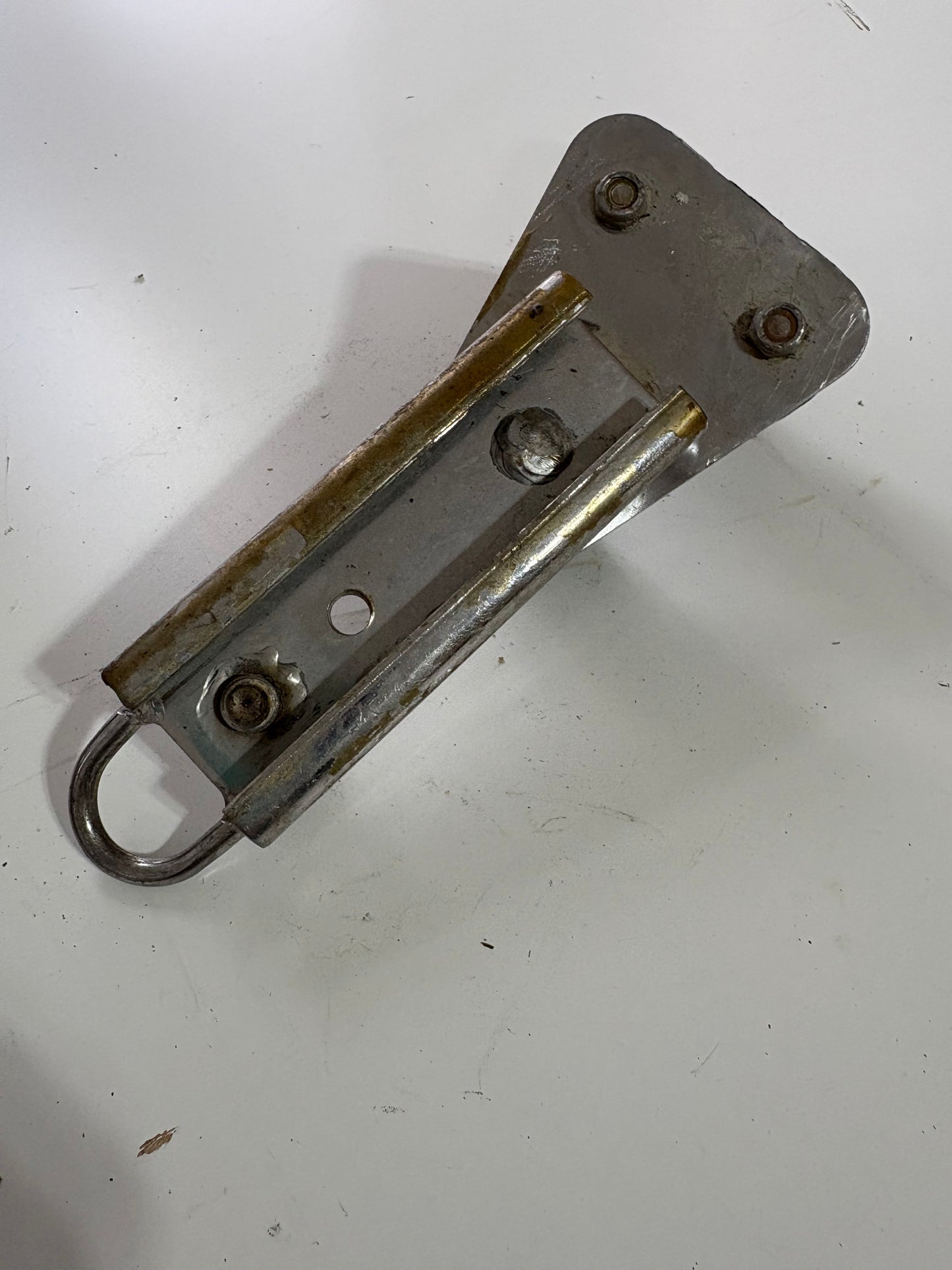 Pivoting Track Car with Cam Cleat