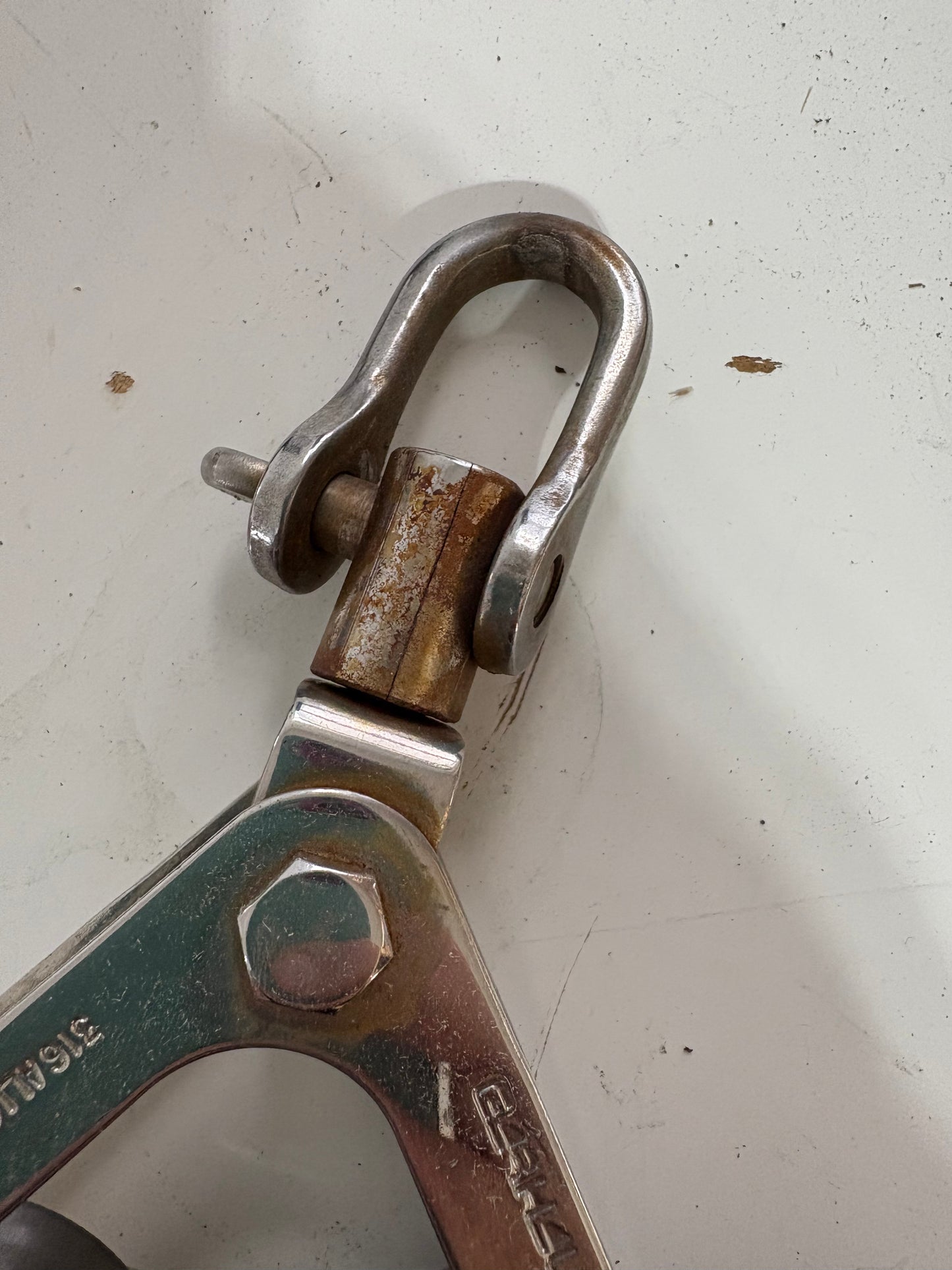 Garhauer Boom Vang Blocks off of the Cerlock 37