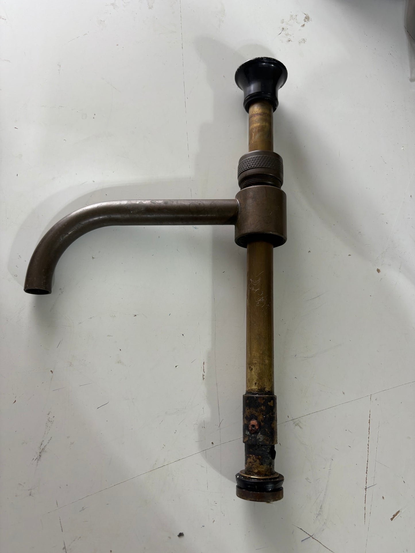 Columbia 36 Brass Fawcett 10"