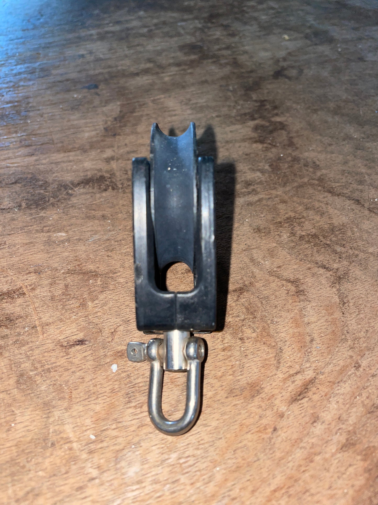 Lewmar 2 1/8” Sheave Single Swivel Block With  1/4” Line