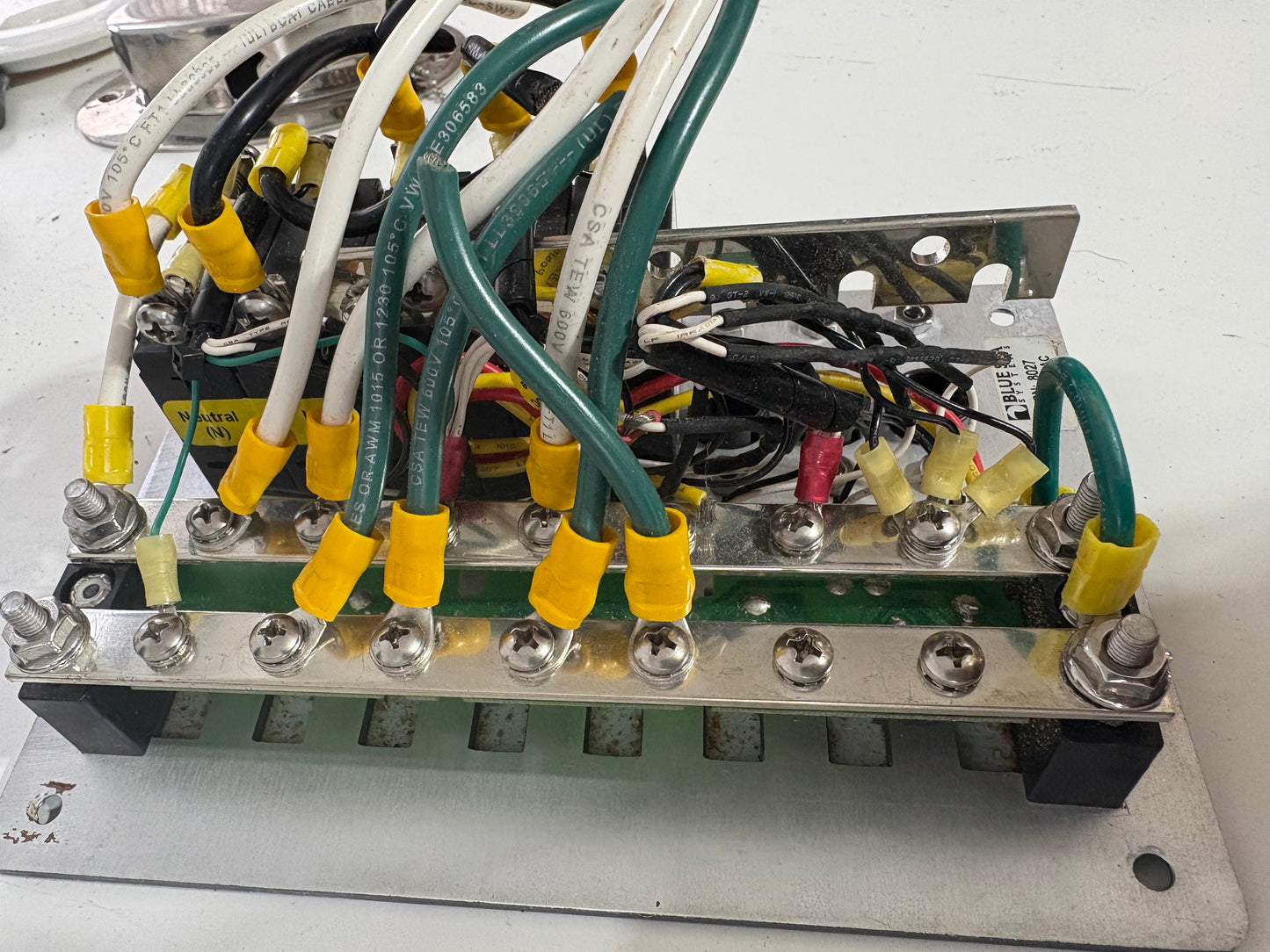 Blue Sea Systems 120 Volt AC/ 60 HZ Distribution Panel