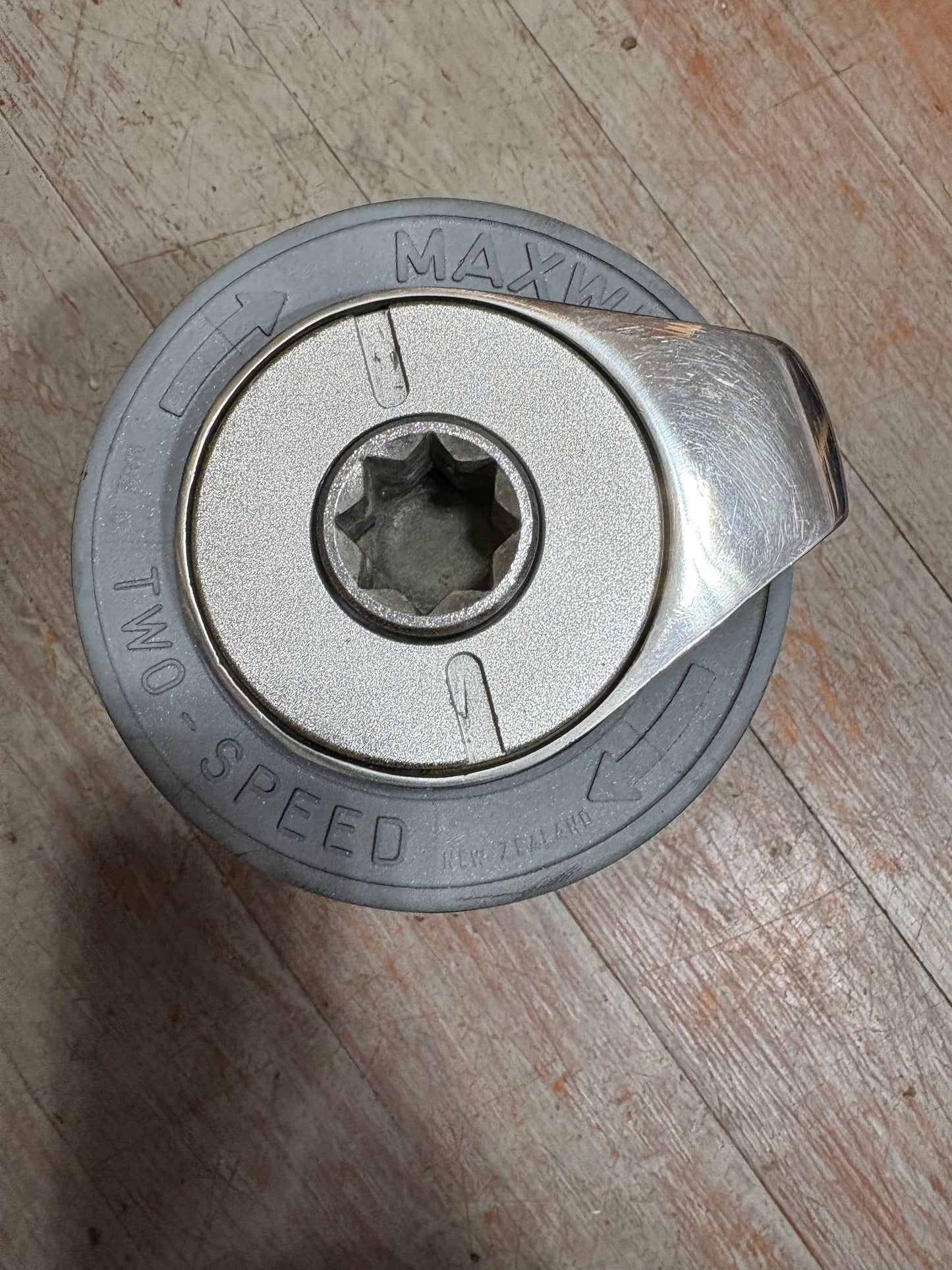 Maxwell 22 2 Speed Self Tailing Winch