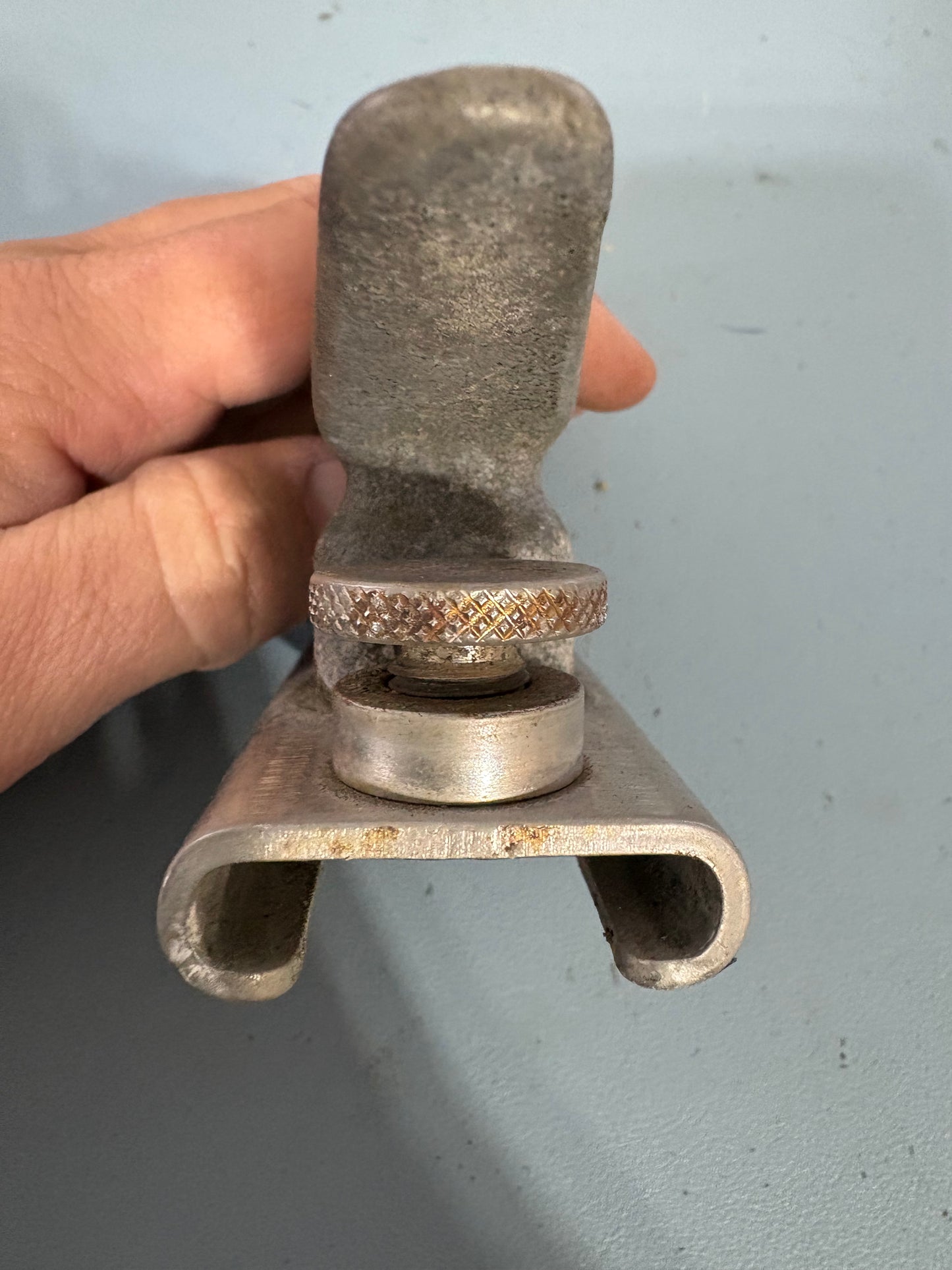 Aluminum Cleat Track Cars 1 3/8"