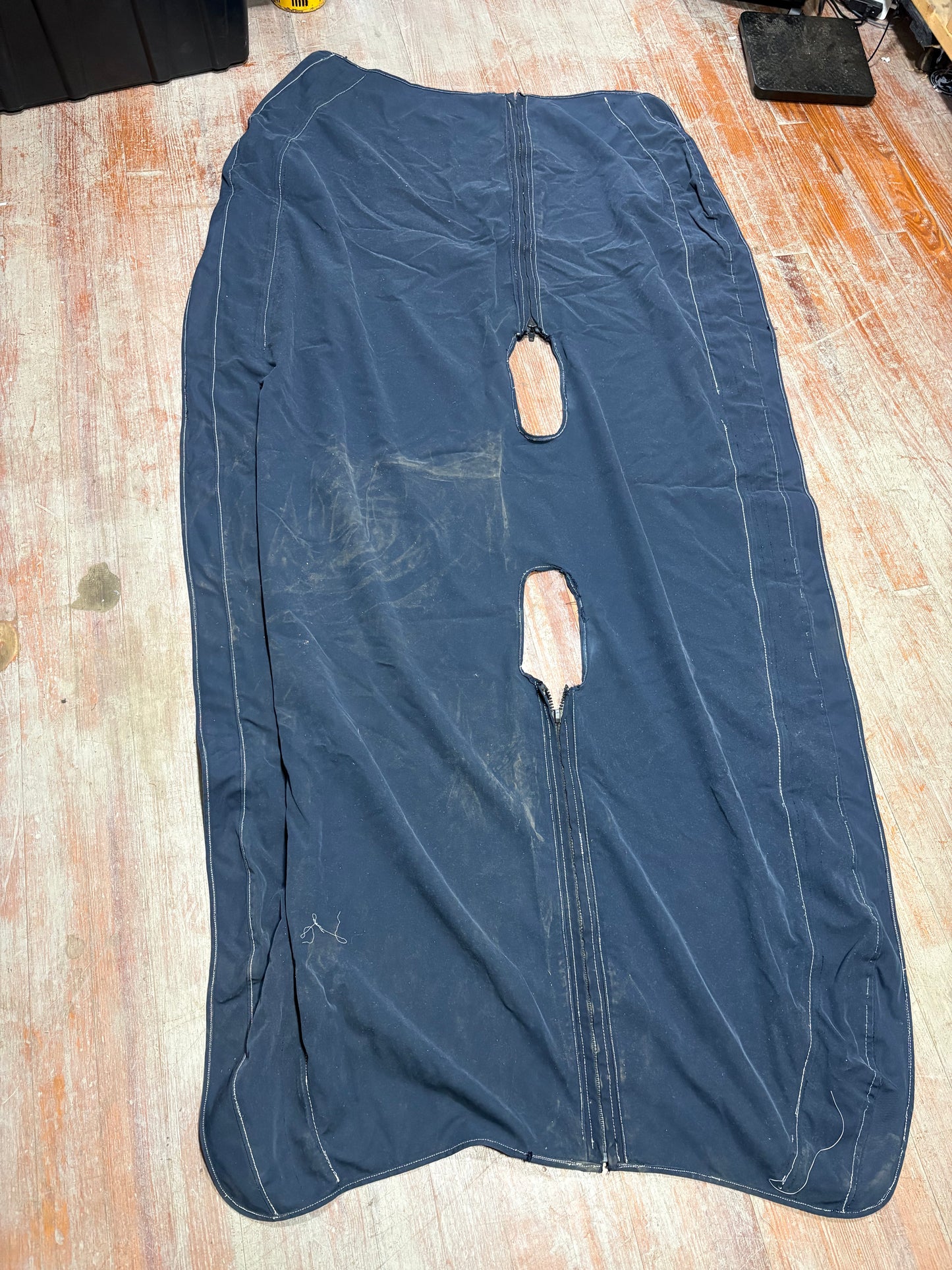 Navy Blue Canvas form Tartan 33