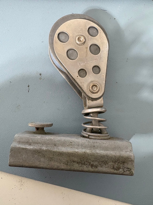 Garhauer Spring Block with 1 1/4" Track Car