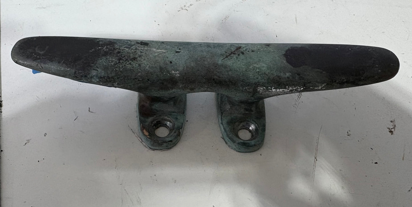 Vintage Hollow Chromed Bronze Cleat