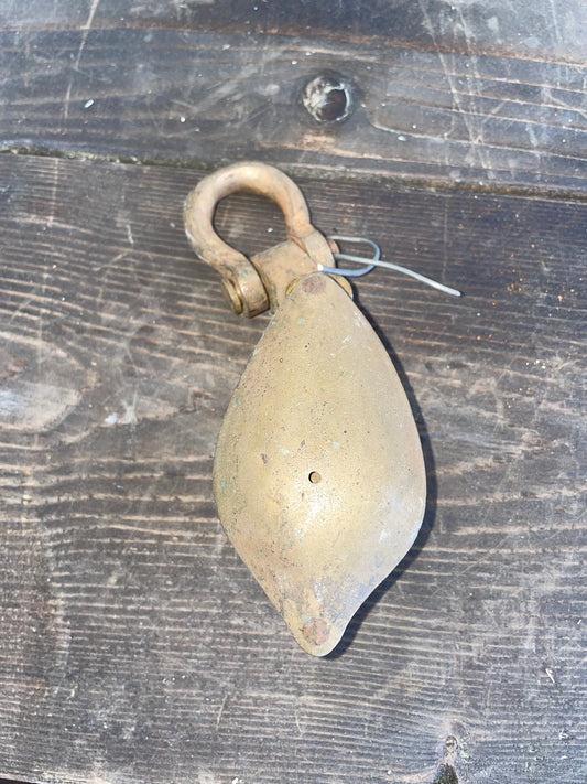 Brass Teardrop Block With Shackle- 7/16” Line