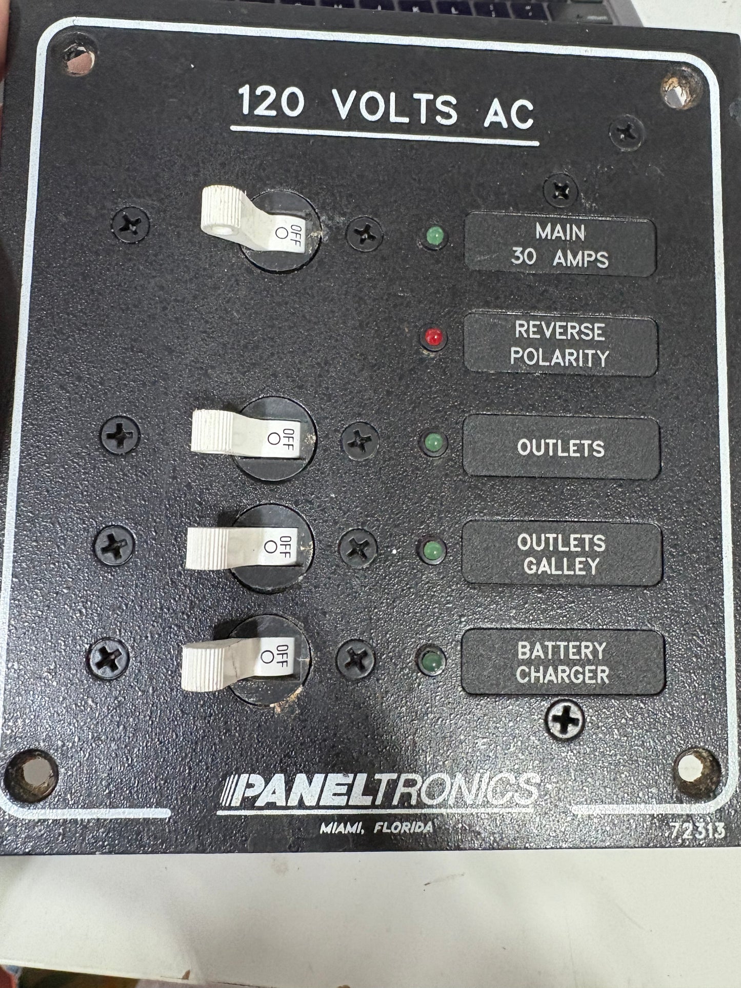 Novatron 8 Switch 120 Volt AC Panel