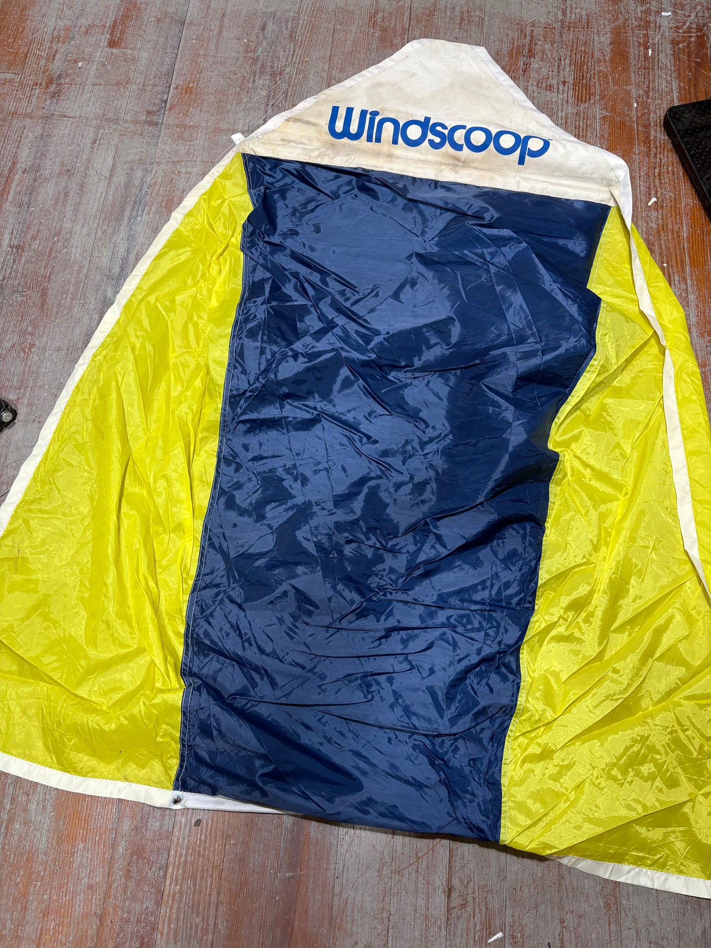 Windscoop Blue and Yellow