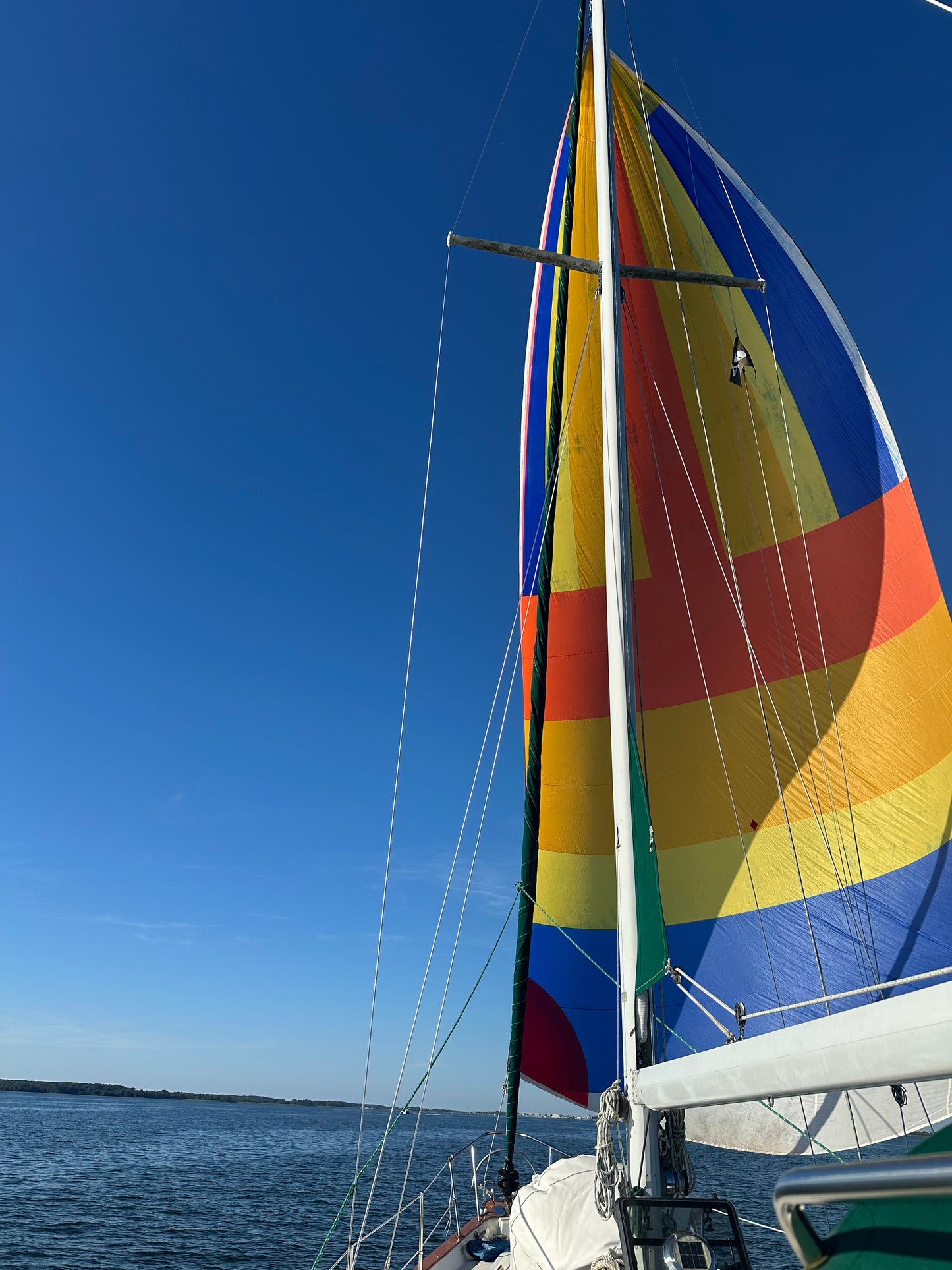 44’7” x 41’ x 22’8” Spinnaker