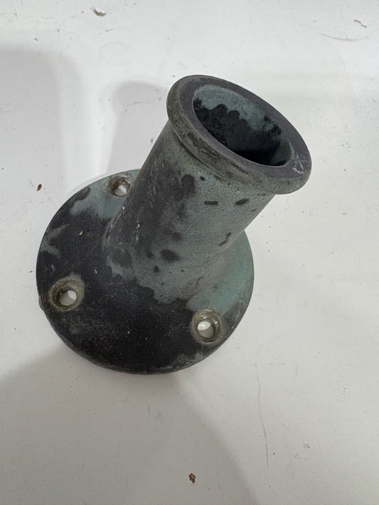 Bronze Flag Pole Holder 2 1/2" height