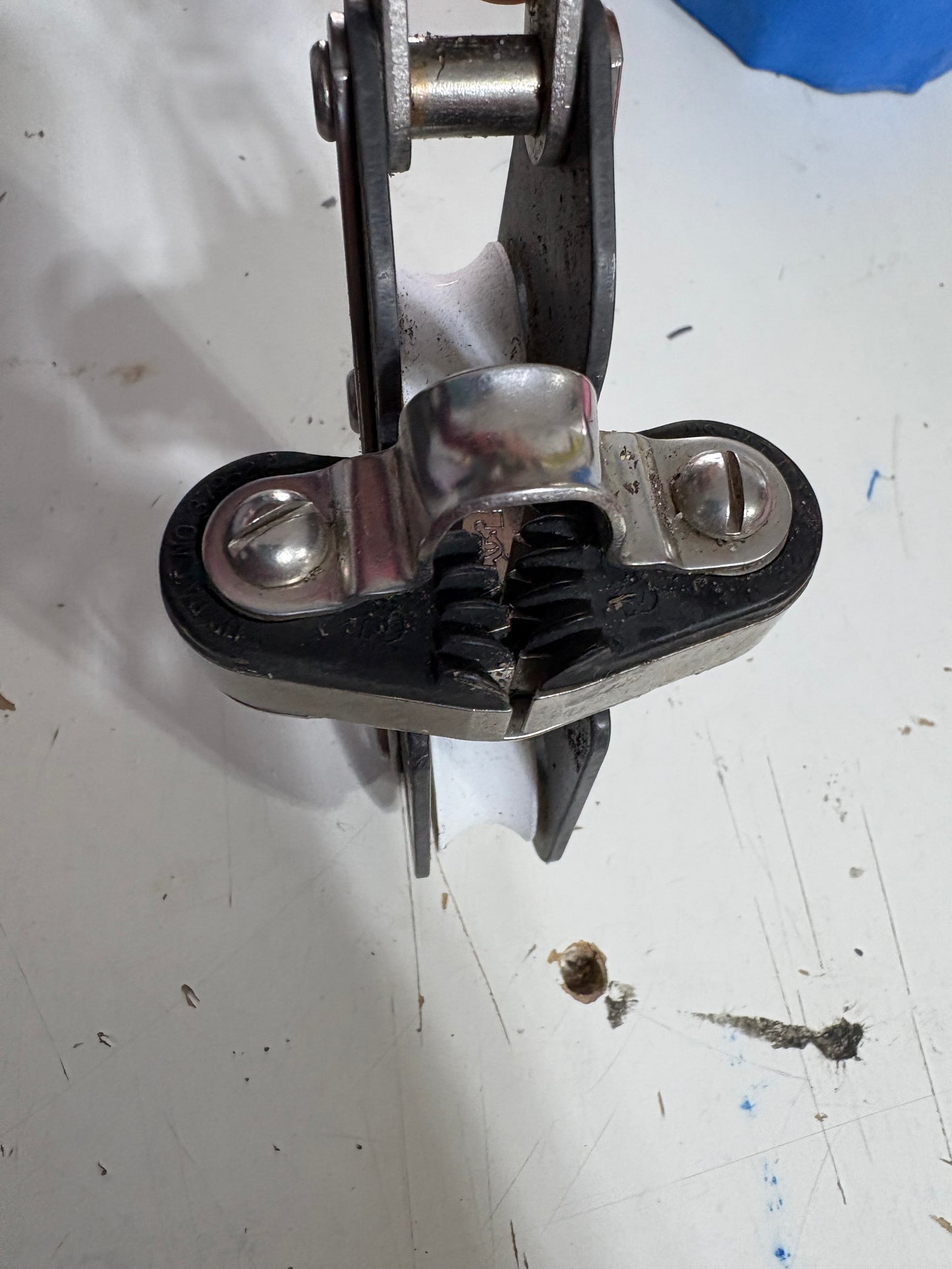 Schaefer Fiddle Block with Cam Cleat and Shackle