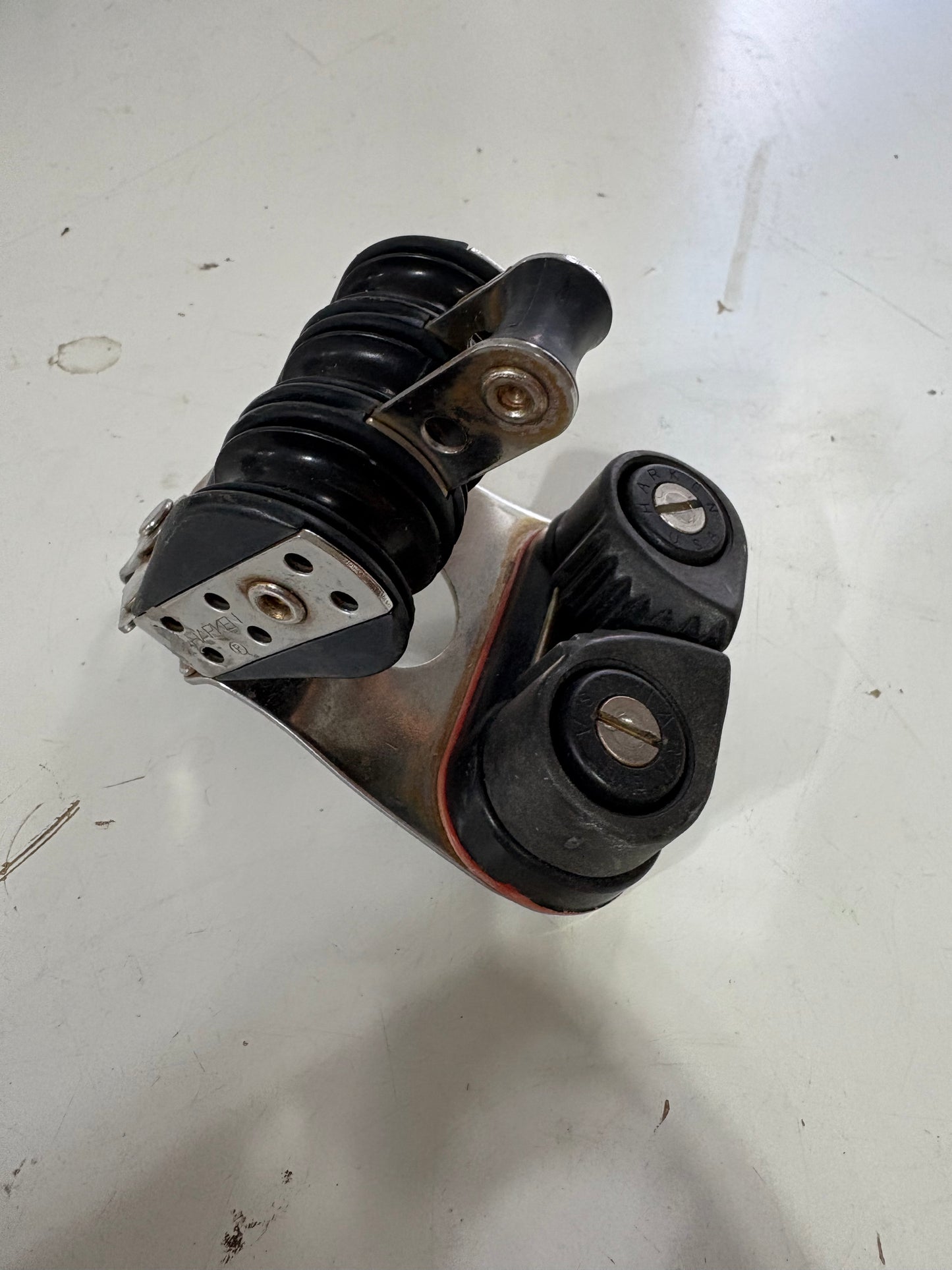 Triple Harken Cam Cleat