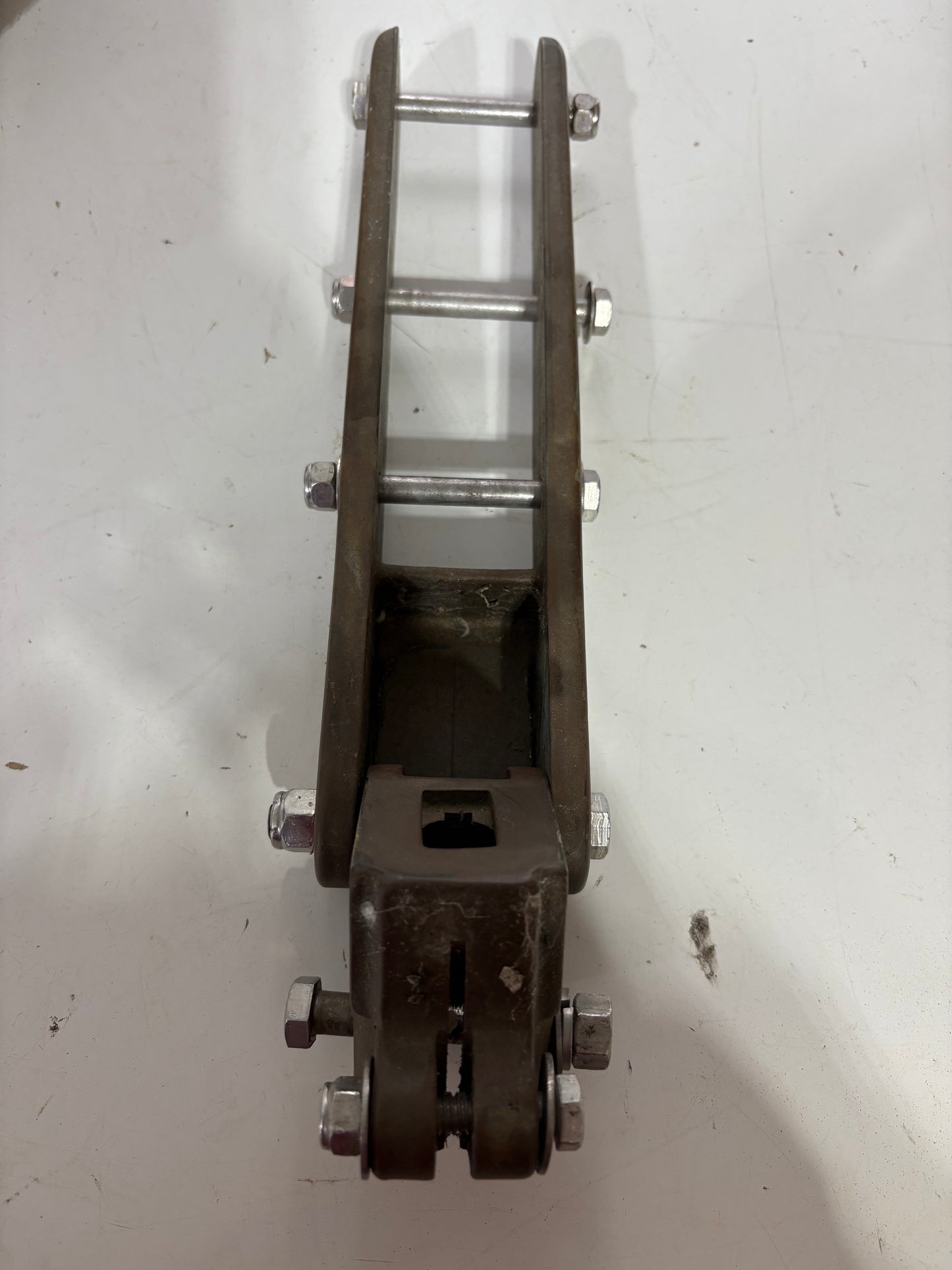 Tiler Hardware with Rudder Cap