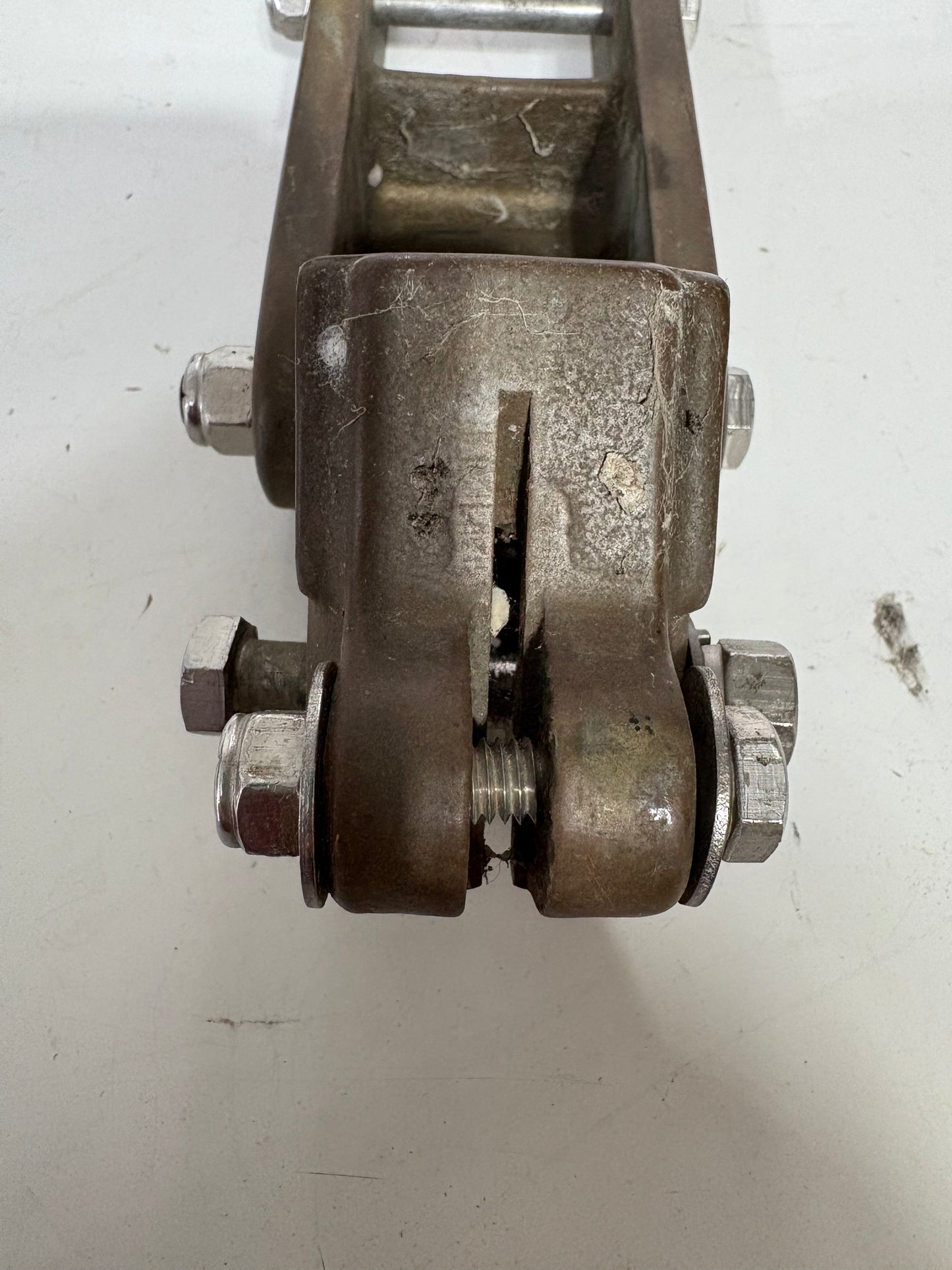 Tiler Hardware with Rudder Cap