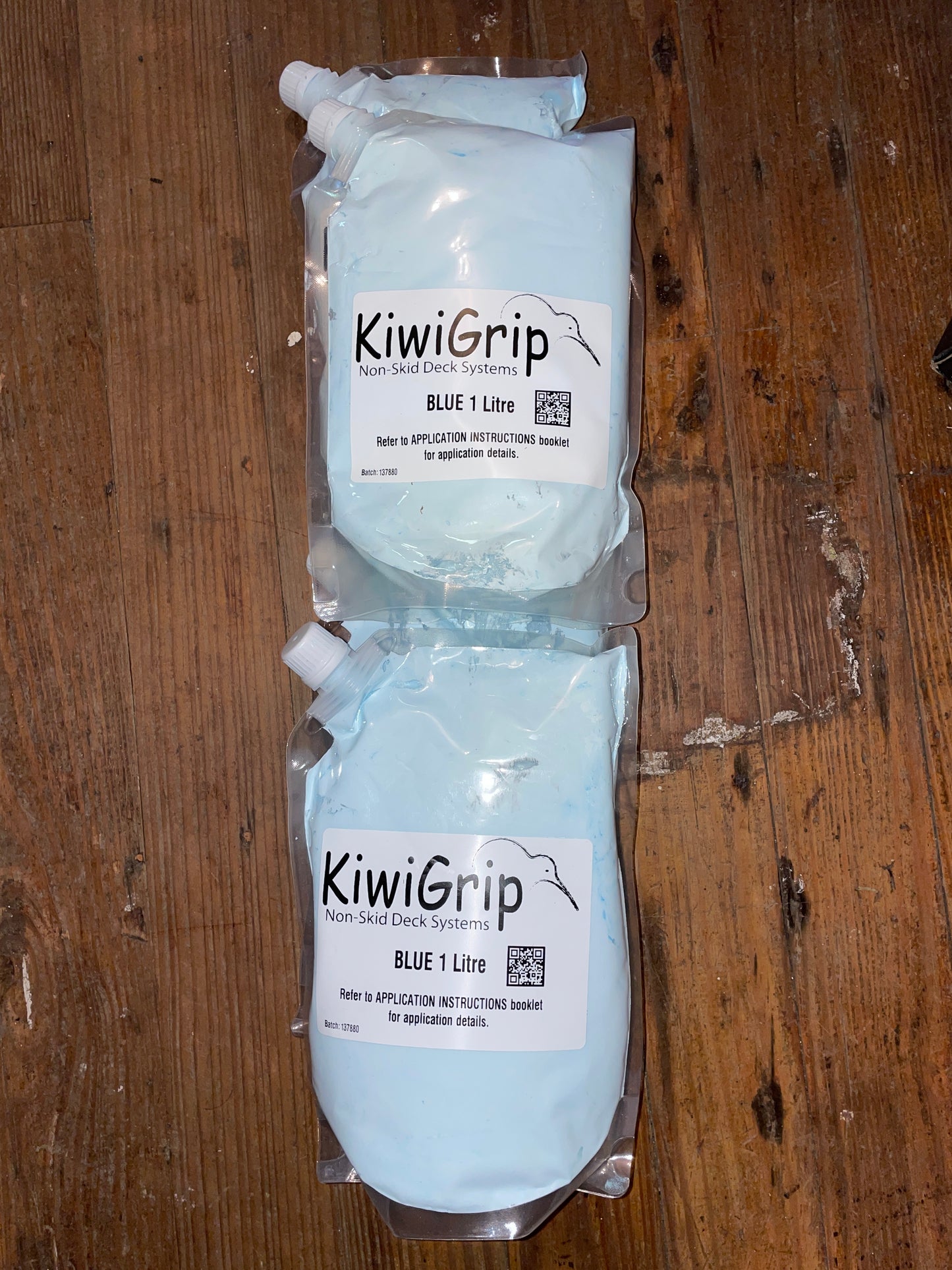 New 4L Of Blue Kiwigrip Non-Skid Coating