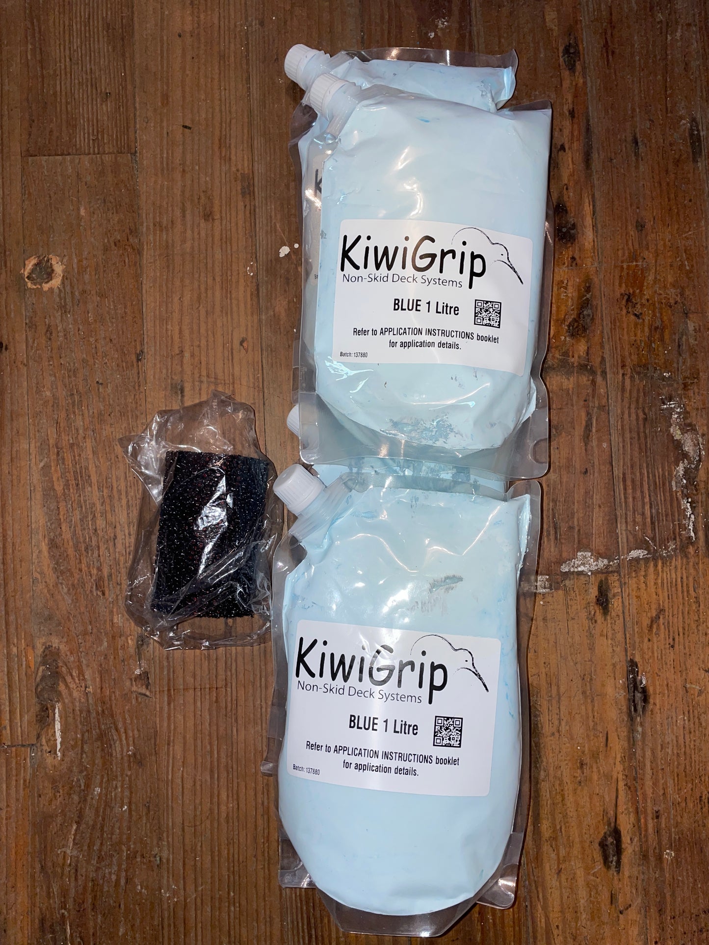 New 4L Of Blue Kiwigrip Non-Skid Coating