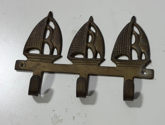 Bronze Wall Key Holder Sailboats