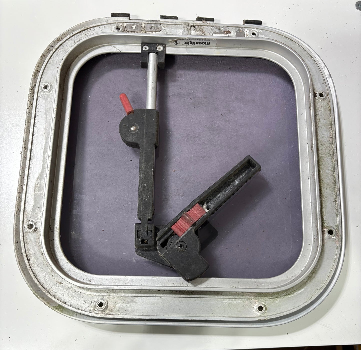 Moonlight  Aluminum Porthole 12 1/2"