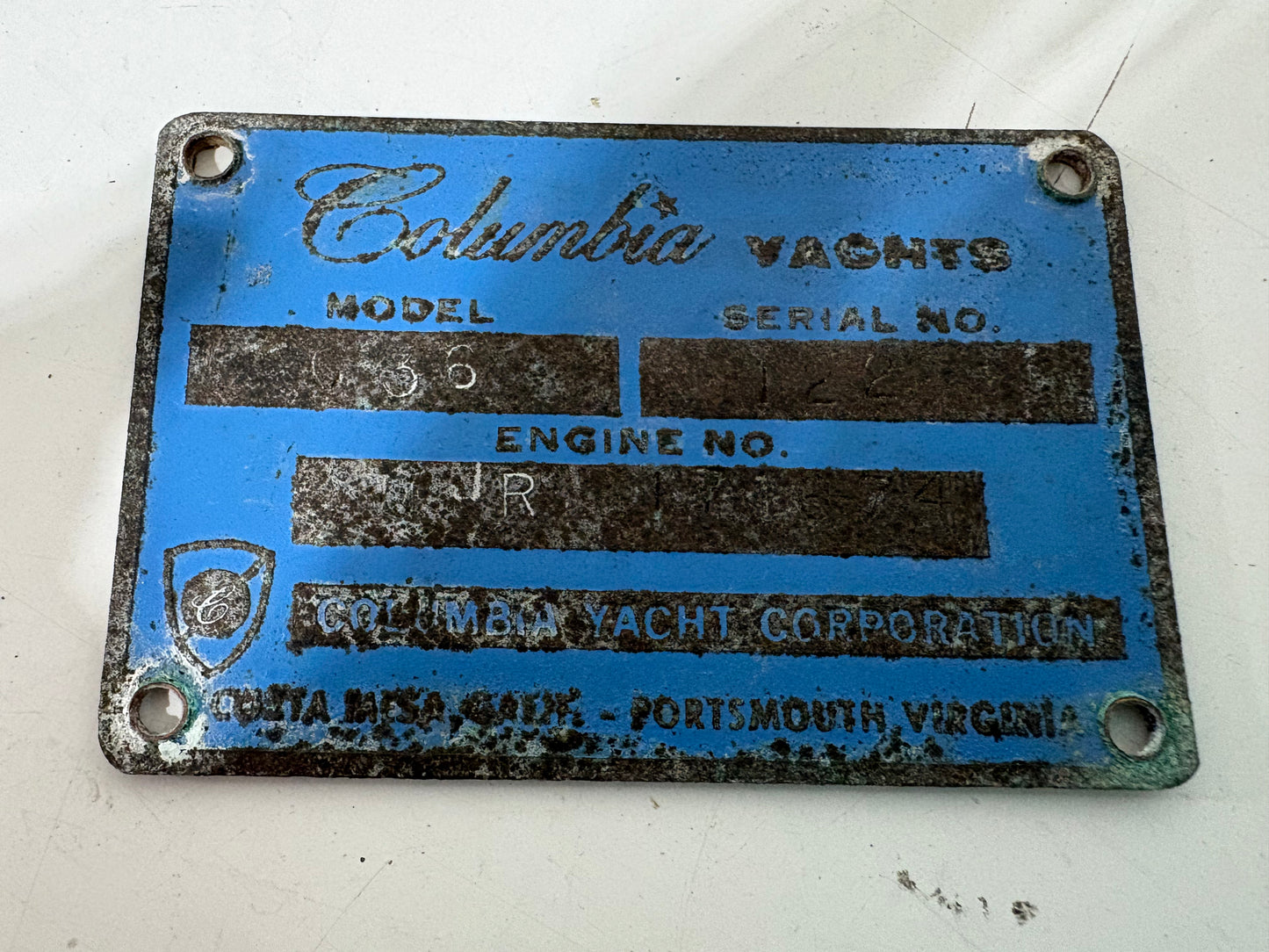 Columbia Yachts Builders plate