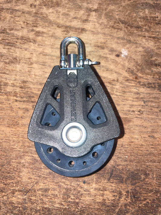 Small Lewmar Single Swivel Block With 2 1/8” Sheave- 10mm Line