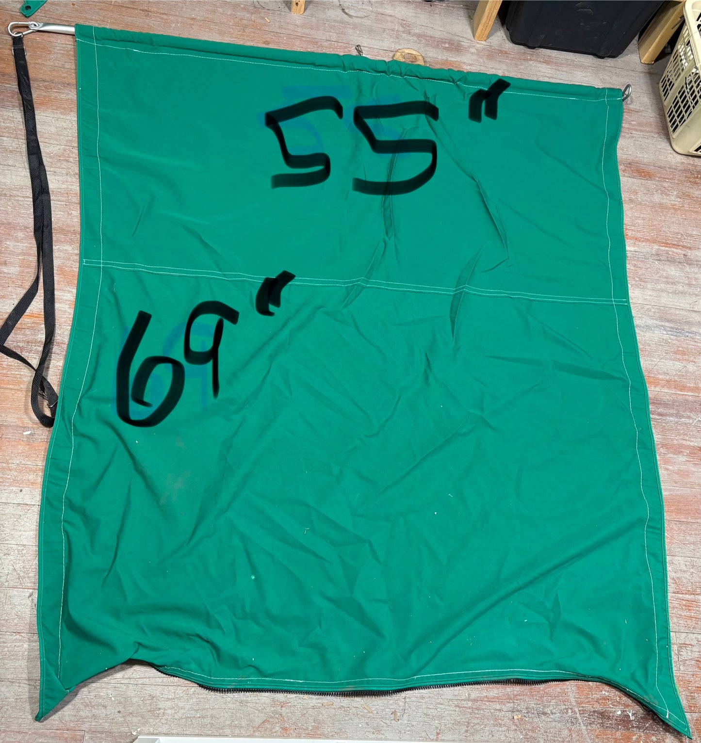 Aluminum Dodger with Green Canvas Whole Lot