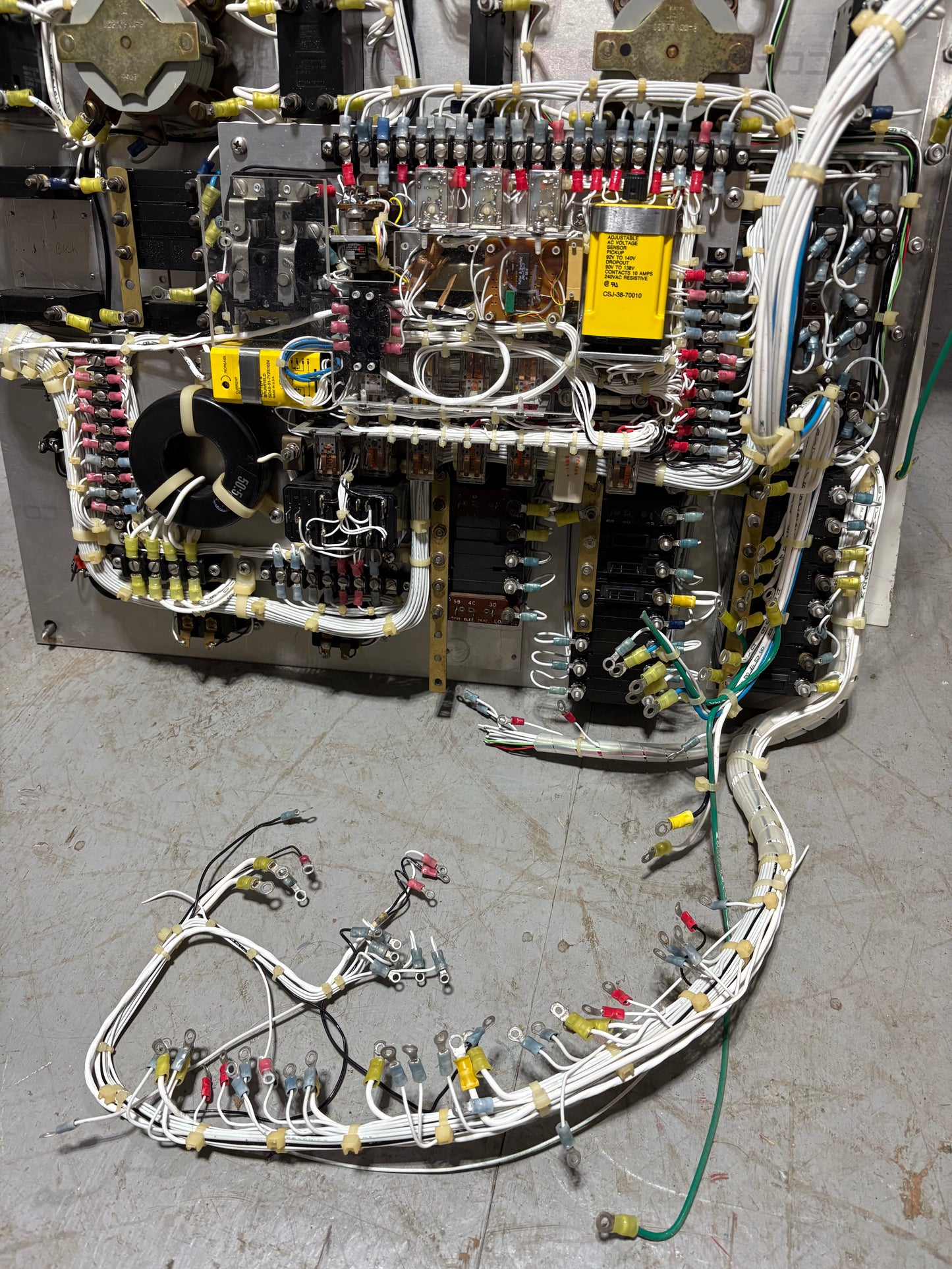 Electric Panel from Rafiki 35
