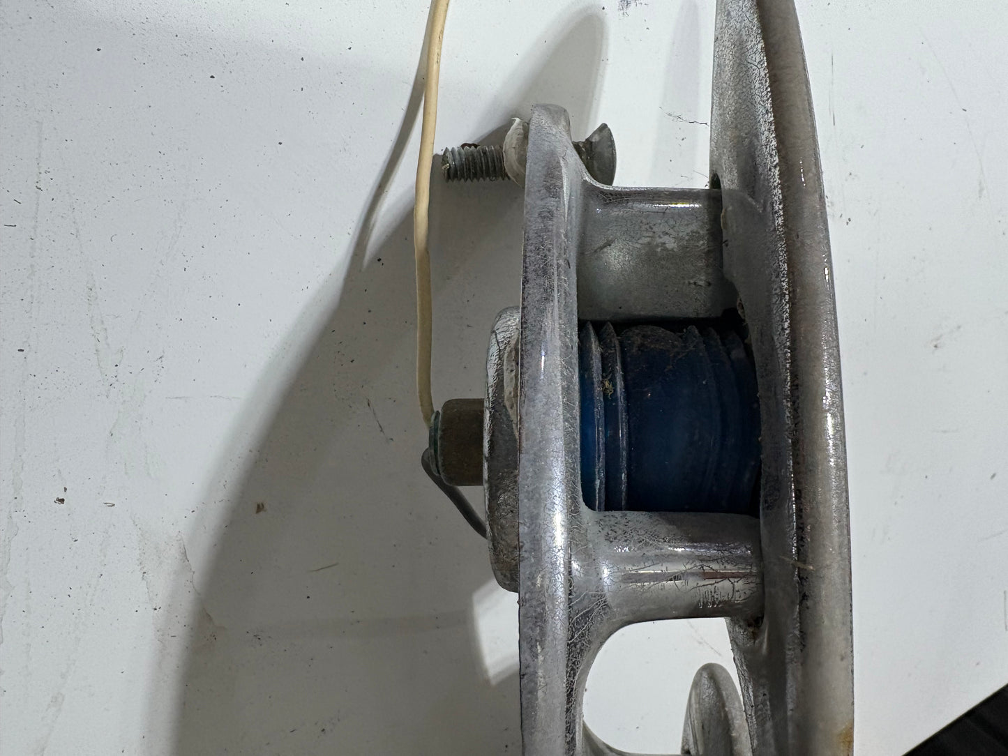 Chromed Bronze Bertram 28 Bow Chock/ Navigation Lights