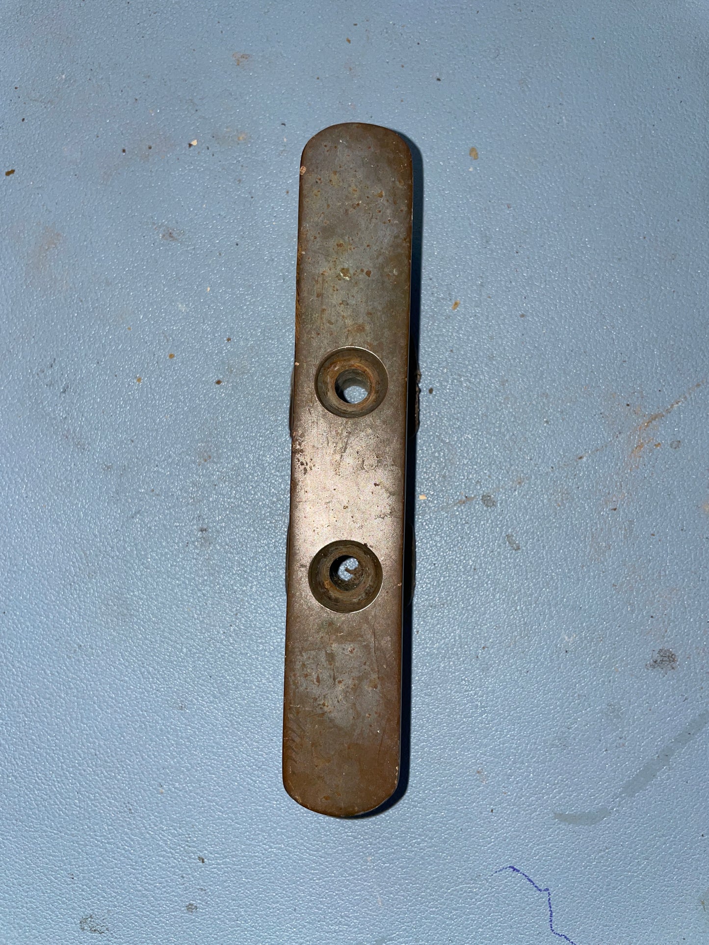 5" Unique Flat Rounded Bronze Cleat - 1934 Eisenhower 50'
